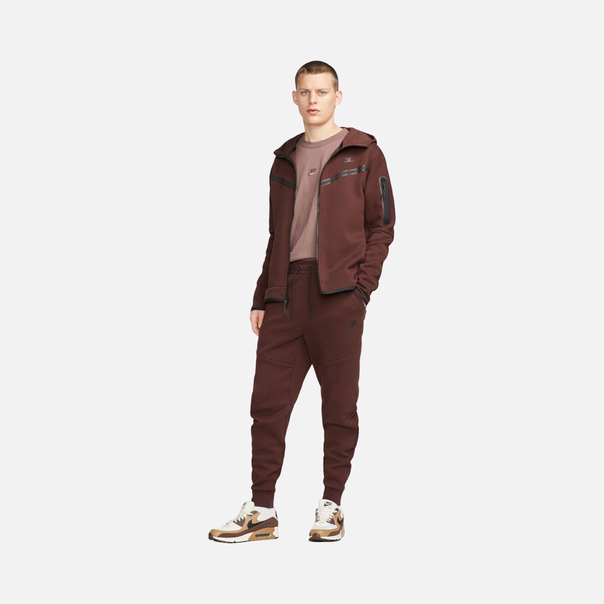 Nike Sportswear Tech Fleece Jogger Erkek Eşofman Altı