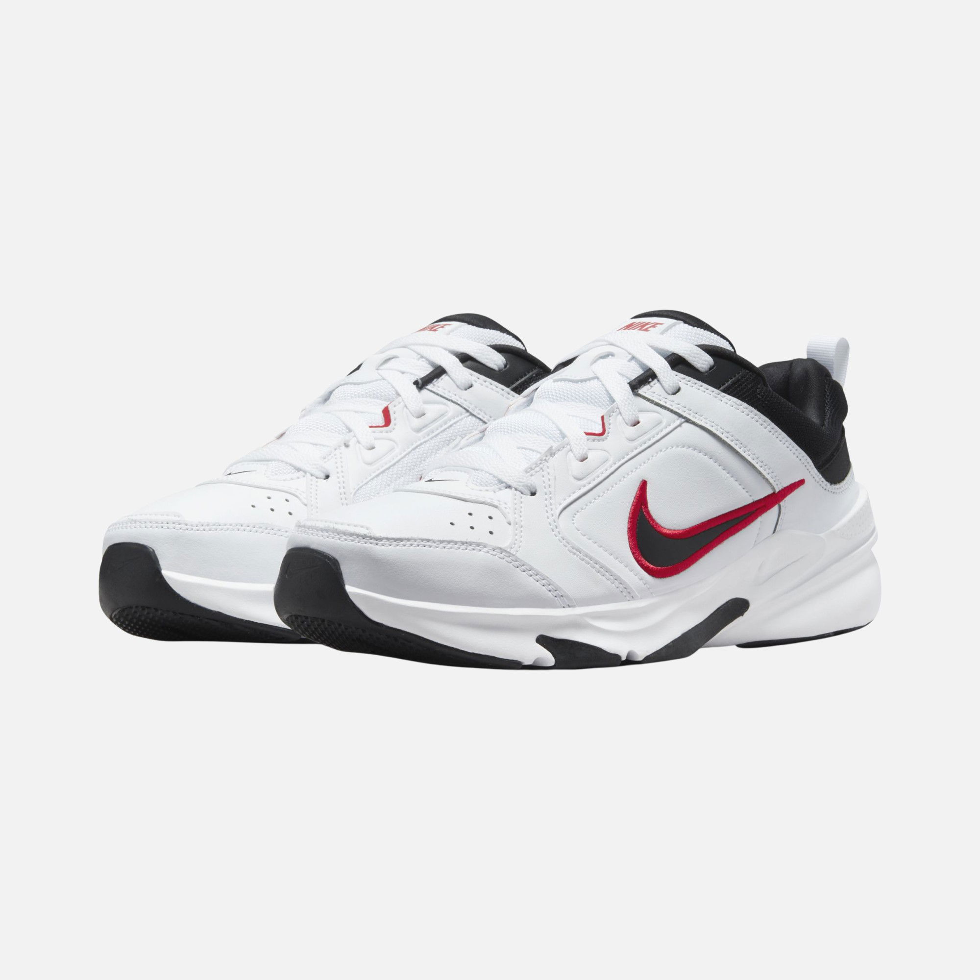 Nike Defy All Day Training Erkek Spor Ayakkabı