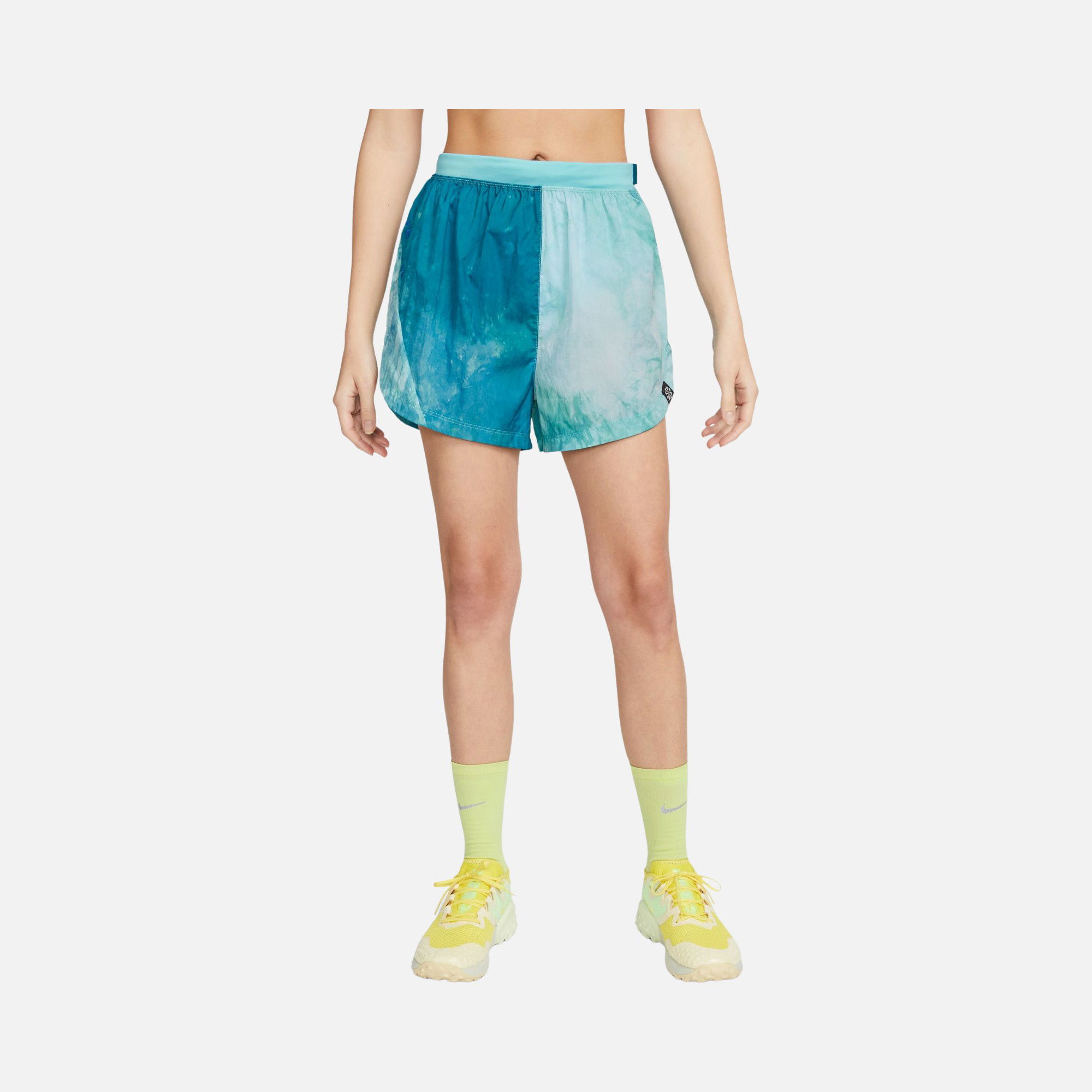 Nike Dri-Fit Repel Mid-Rise 3" Brief-Lined Trail Running Kadın Şort