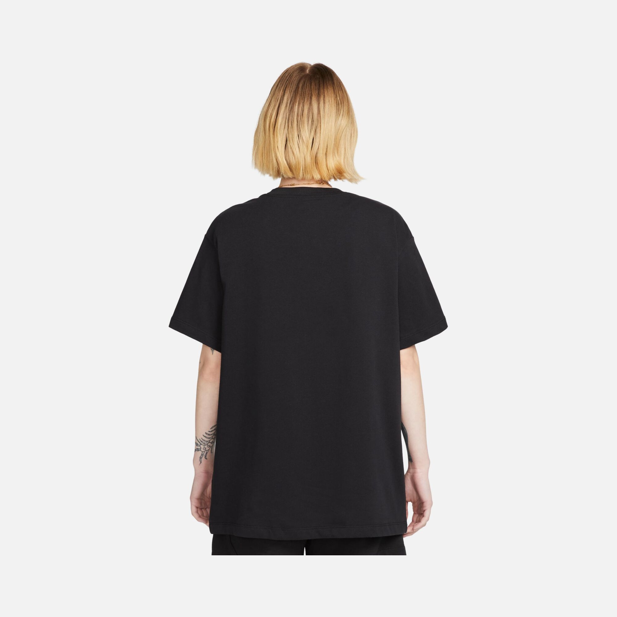 Nike Sportswear Air Graphic Boyfriend Short-Sleeve Kadın Tişört