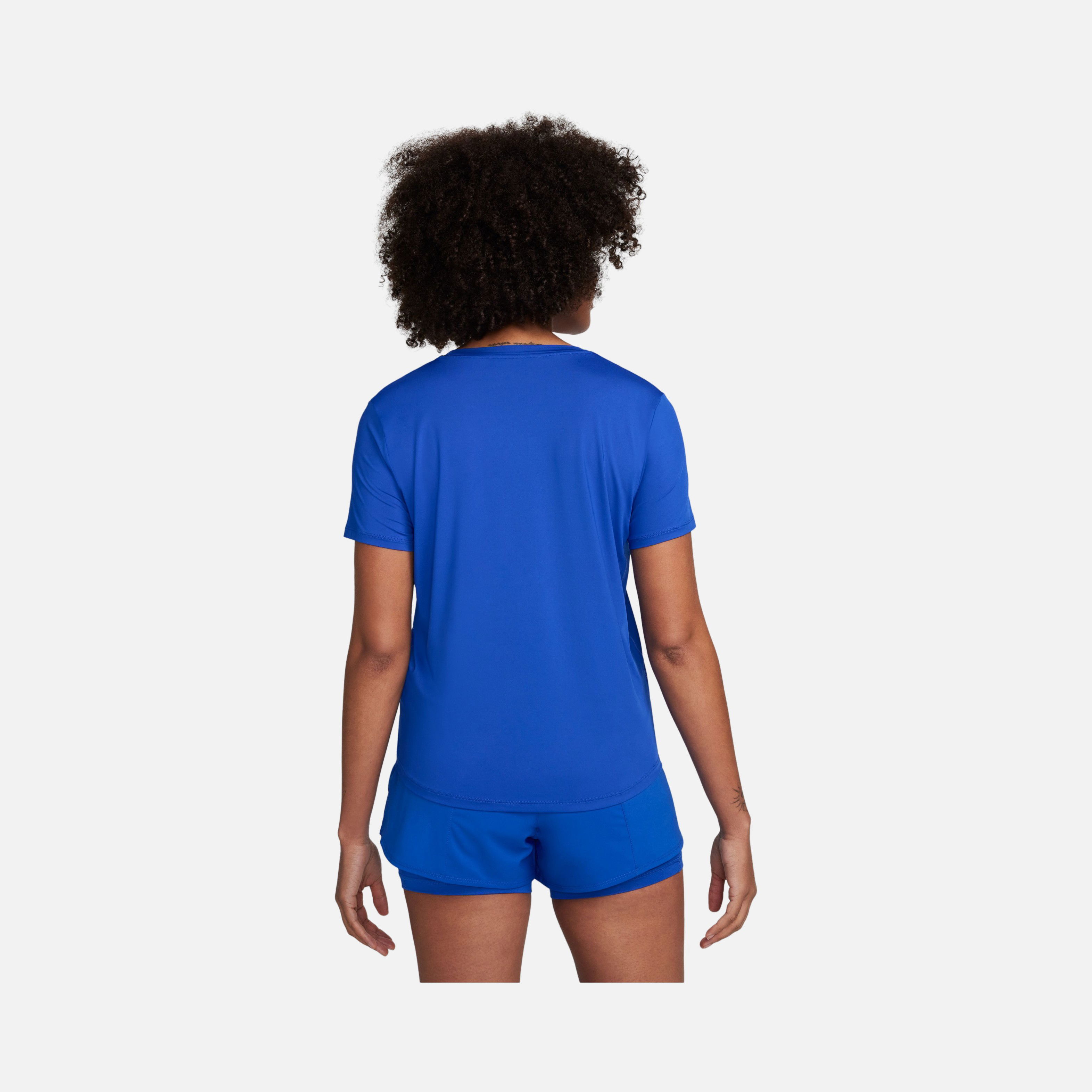 Nike One Classic Dri-Fit Short-Sleeve Training Kadın Tişört