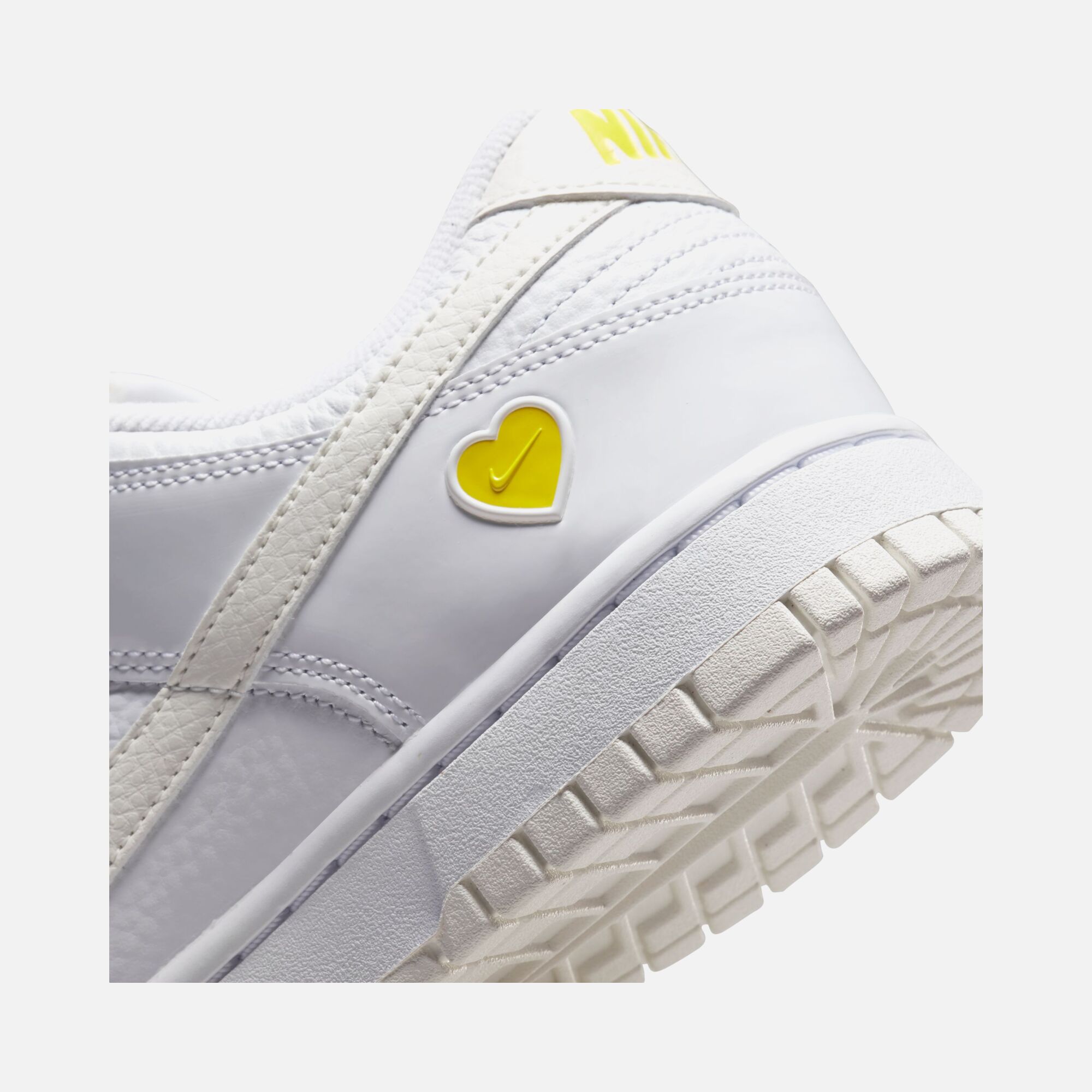 Nike Dunk Low ''Valentine Day Yellow Heart'' Kadın Spor Ayakkabı