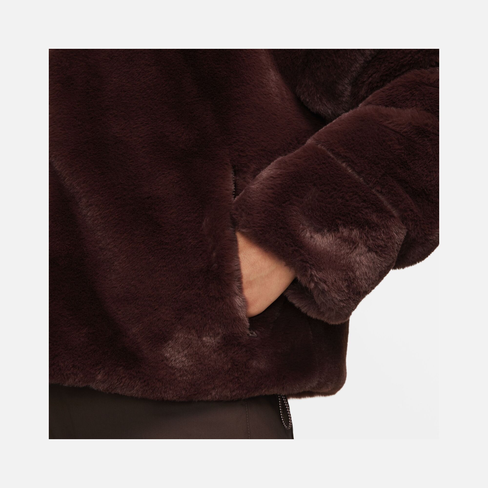 Nike Sportswear Essential Oversized Faux Fur Puffer Full-Zip Kadın Ceket