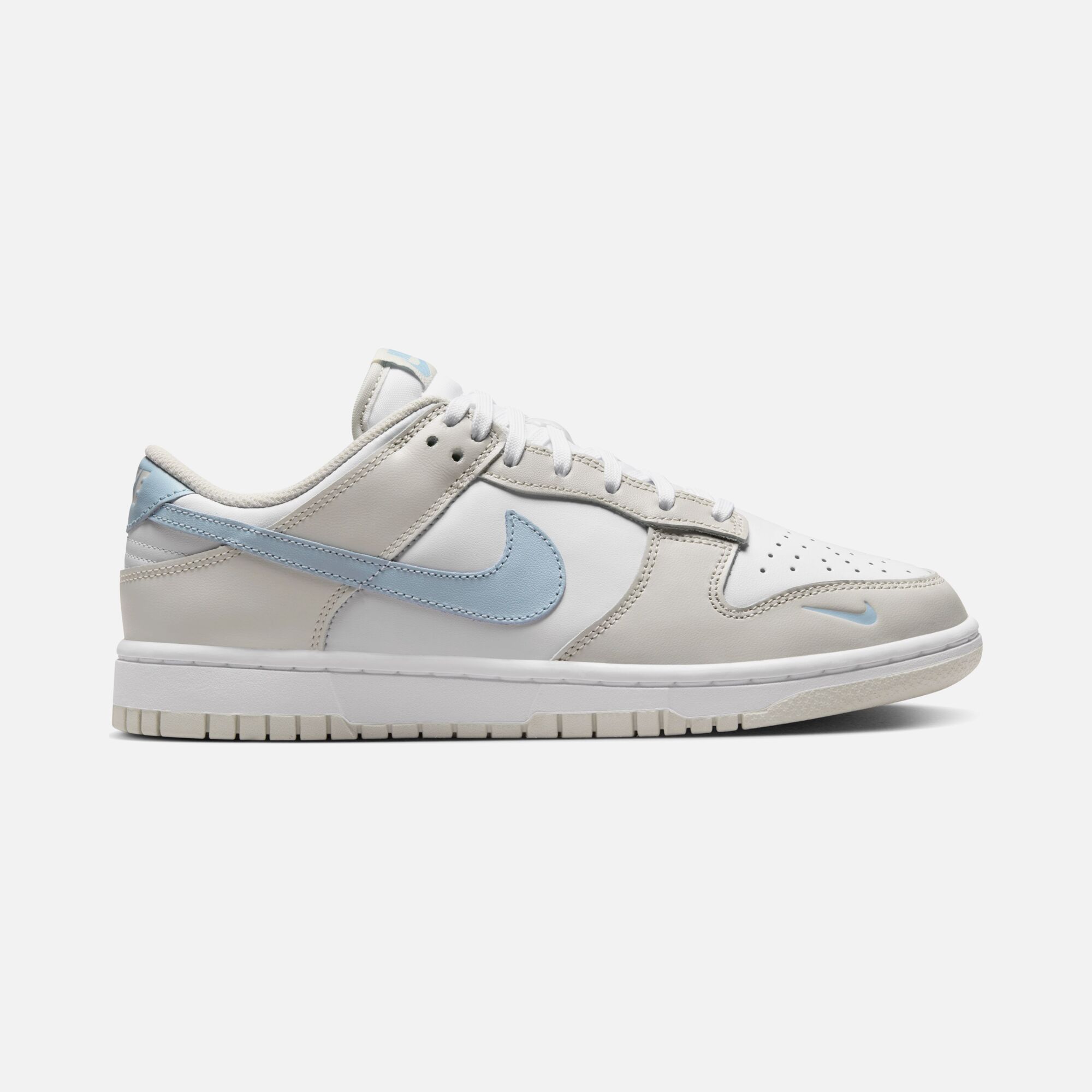 Nike Dunk Low ''Mini Swoosh Detail'' Kadın Spor Ayakkabı