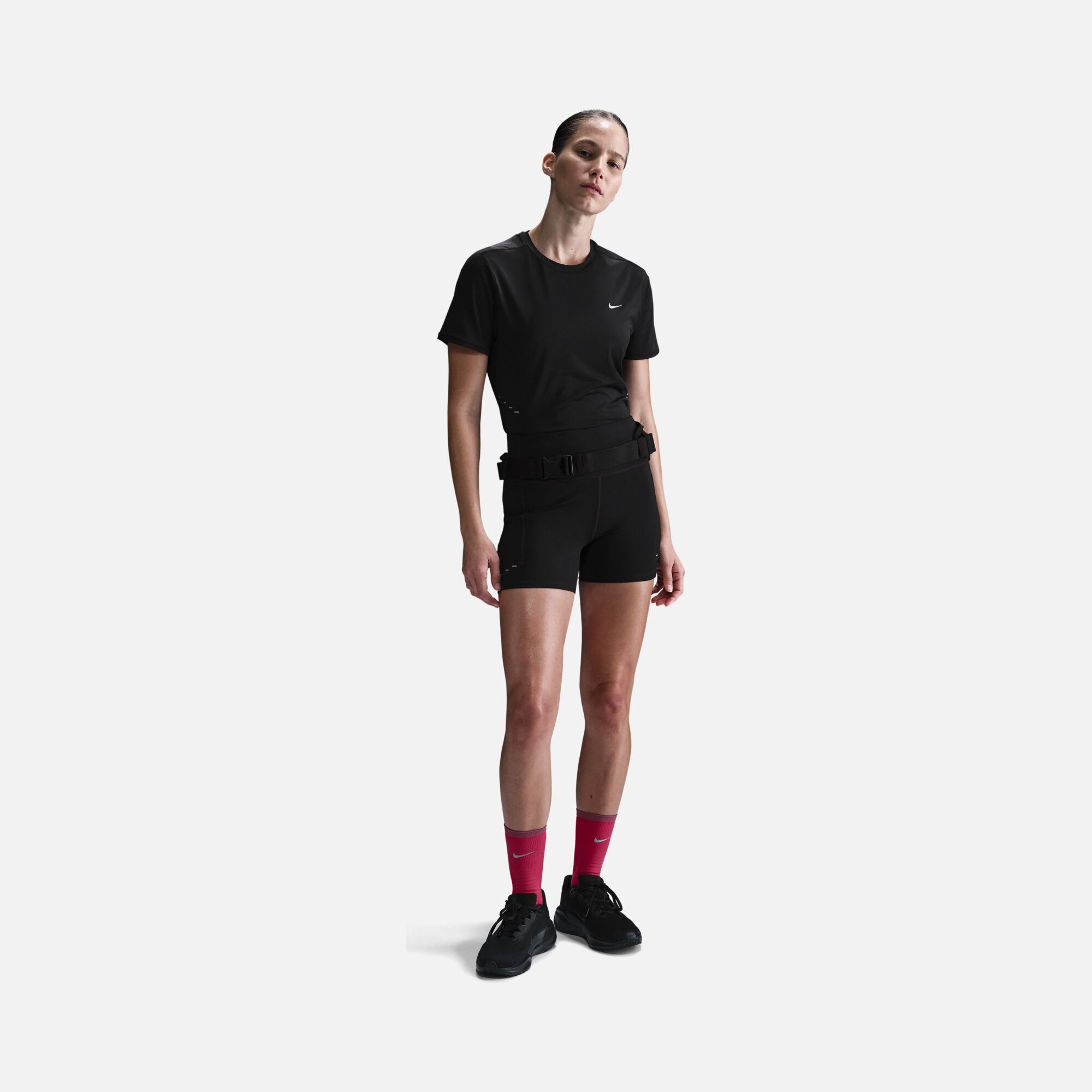 Nike Swift Dri-Fit Running Short-Sleeve Kadın Tişört