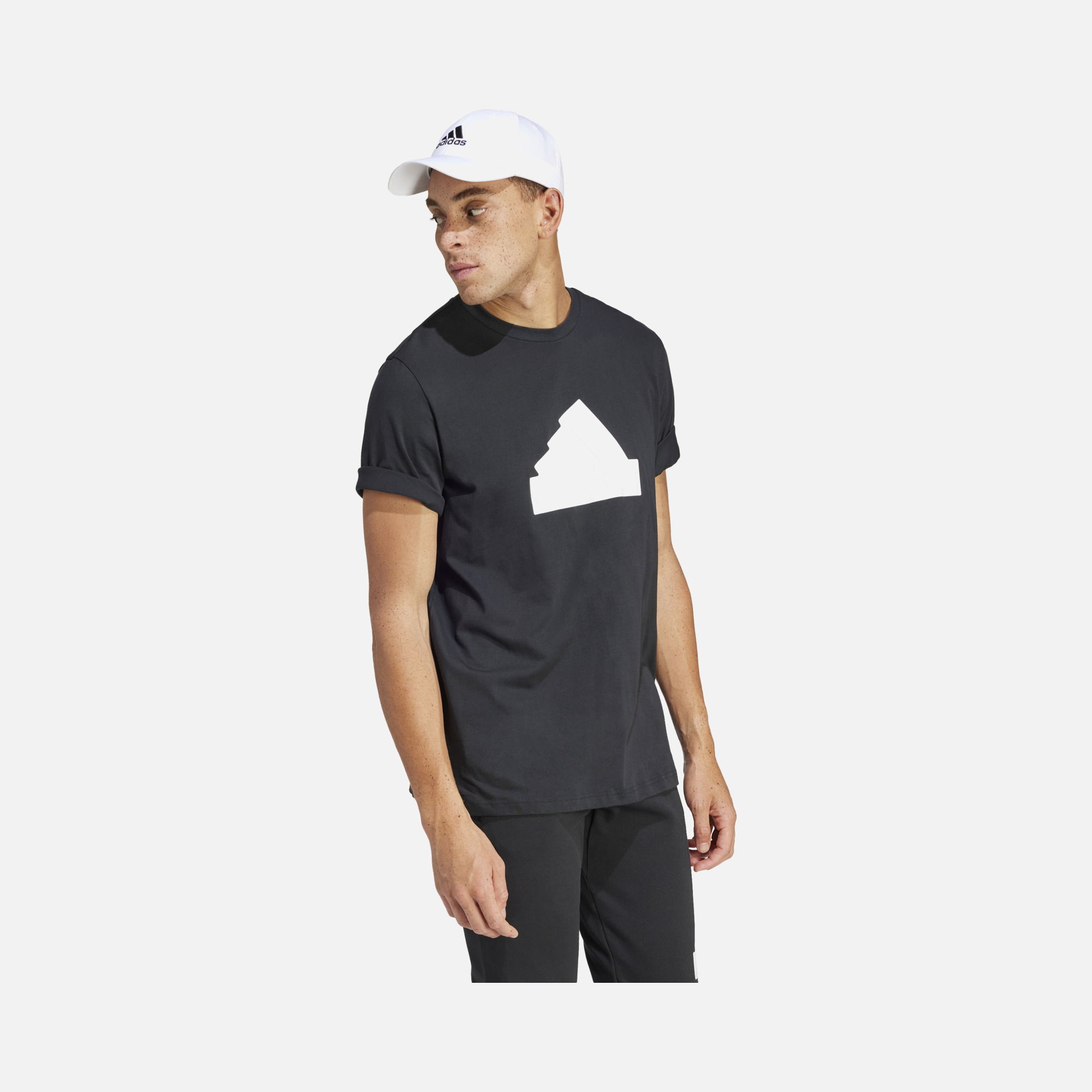 adidas Sportswear Future Icons Badge of Short-Sleeve Erkek Tişört