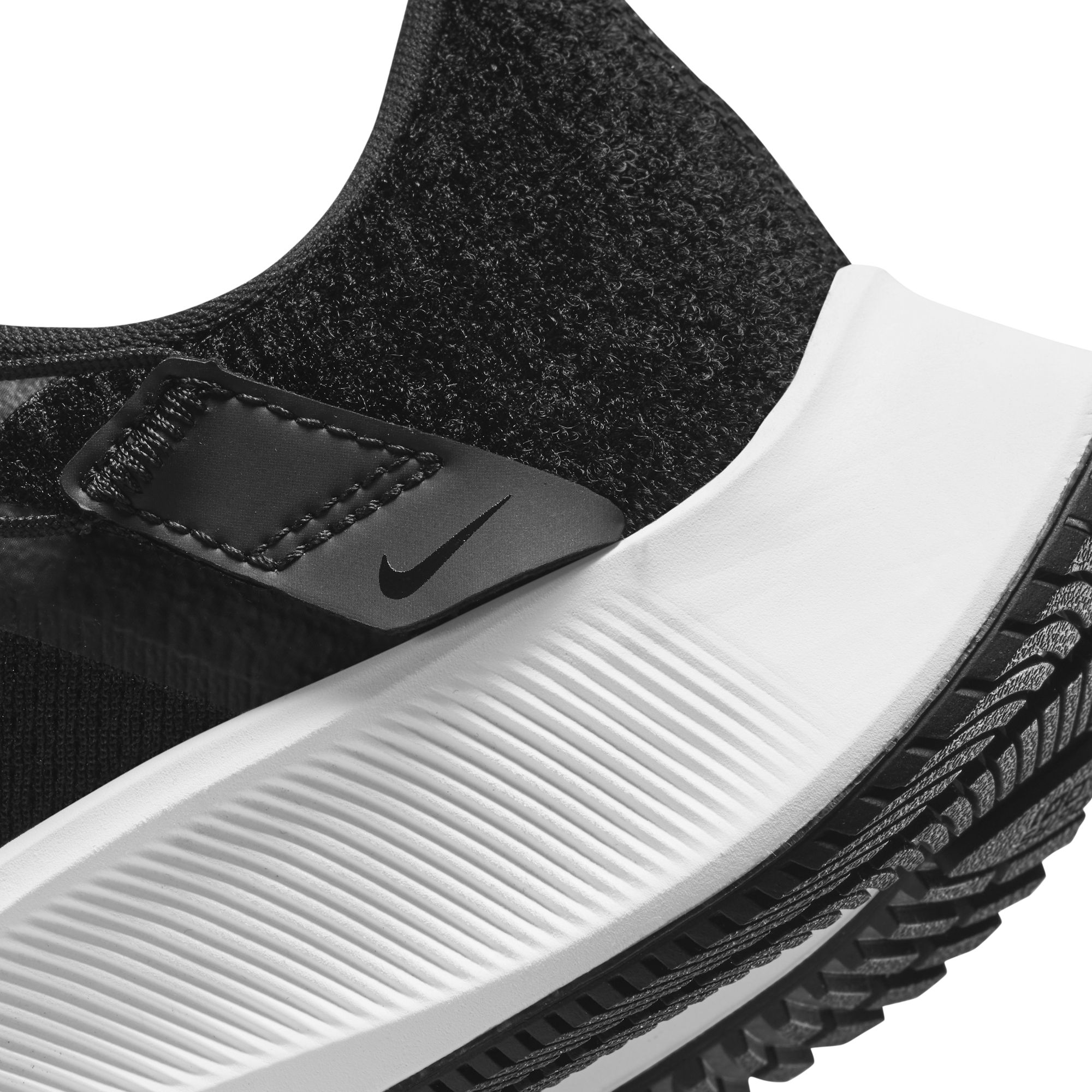 Nike Air Zoom Pegasus 38 FlyEase Running Kadın Spor Ayakkabı