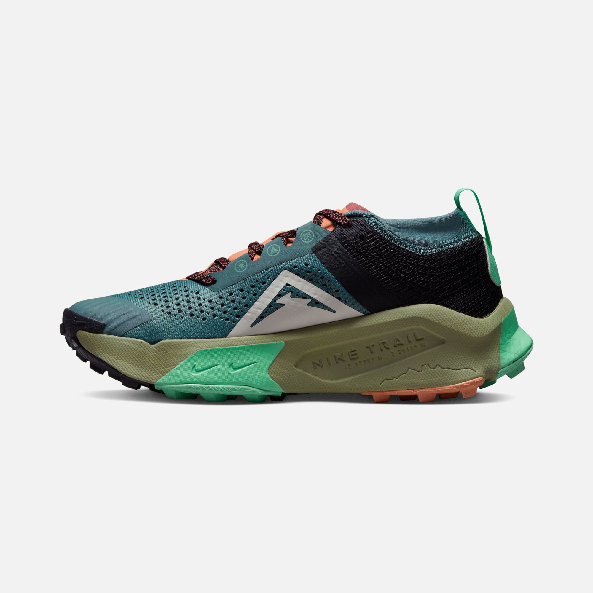 Nike ZoomX Zegama Trail-Running Kadın Spor Ayakkabı