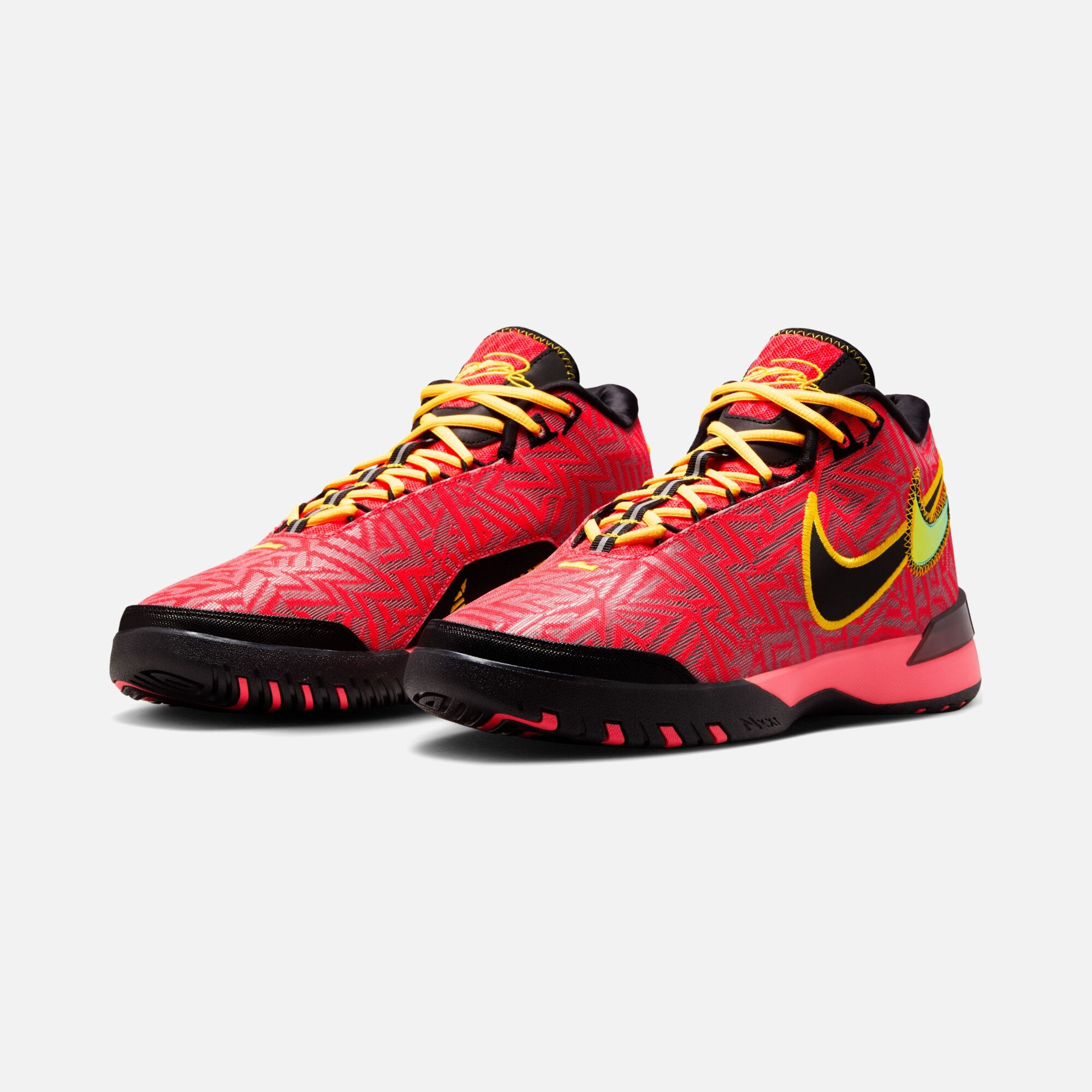Nike LeBron James NXXT Genisus Erkek Basketbol Ayakkabısı