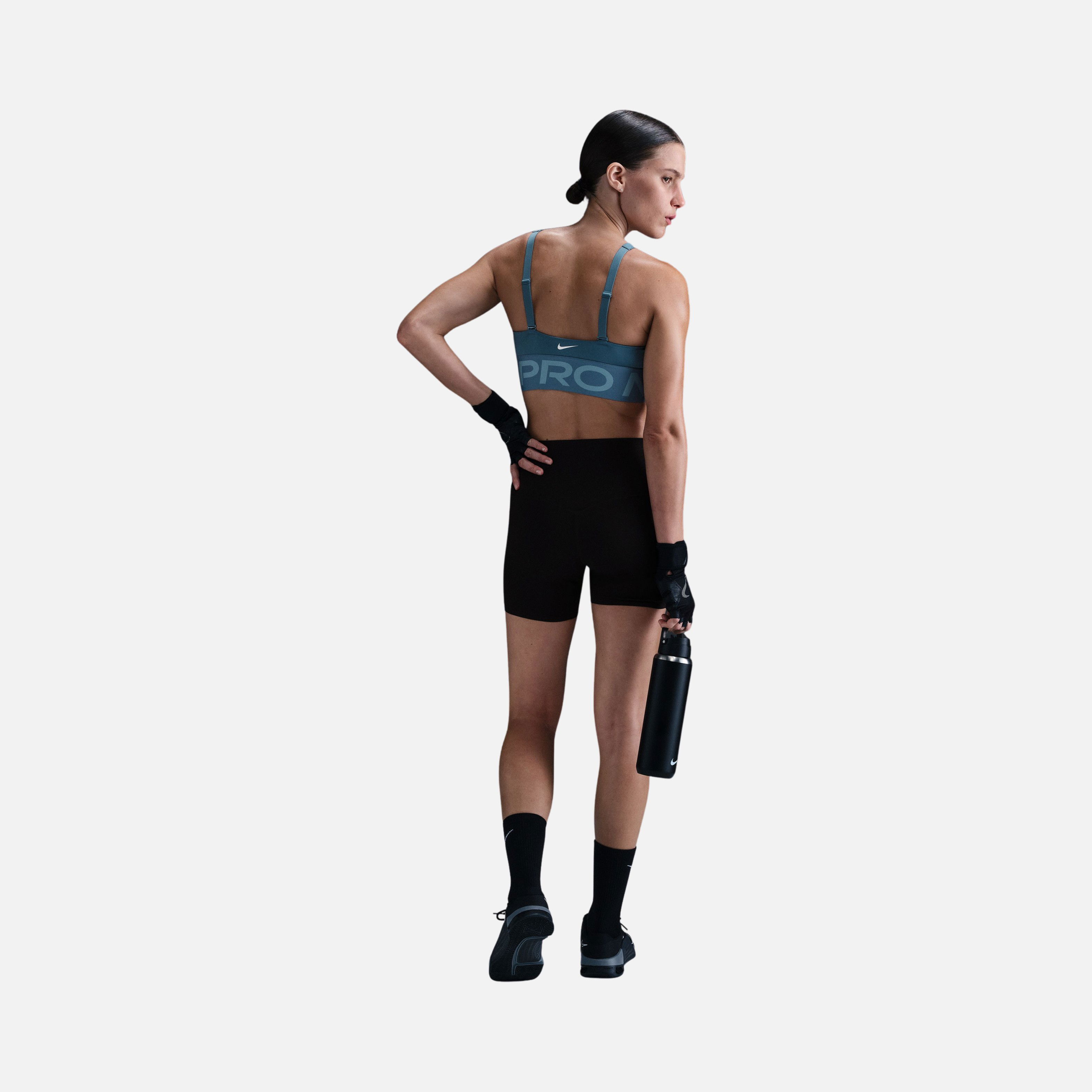 Nike Pro Indy Plunge Medium-Support Padded Training Kadın Bra