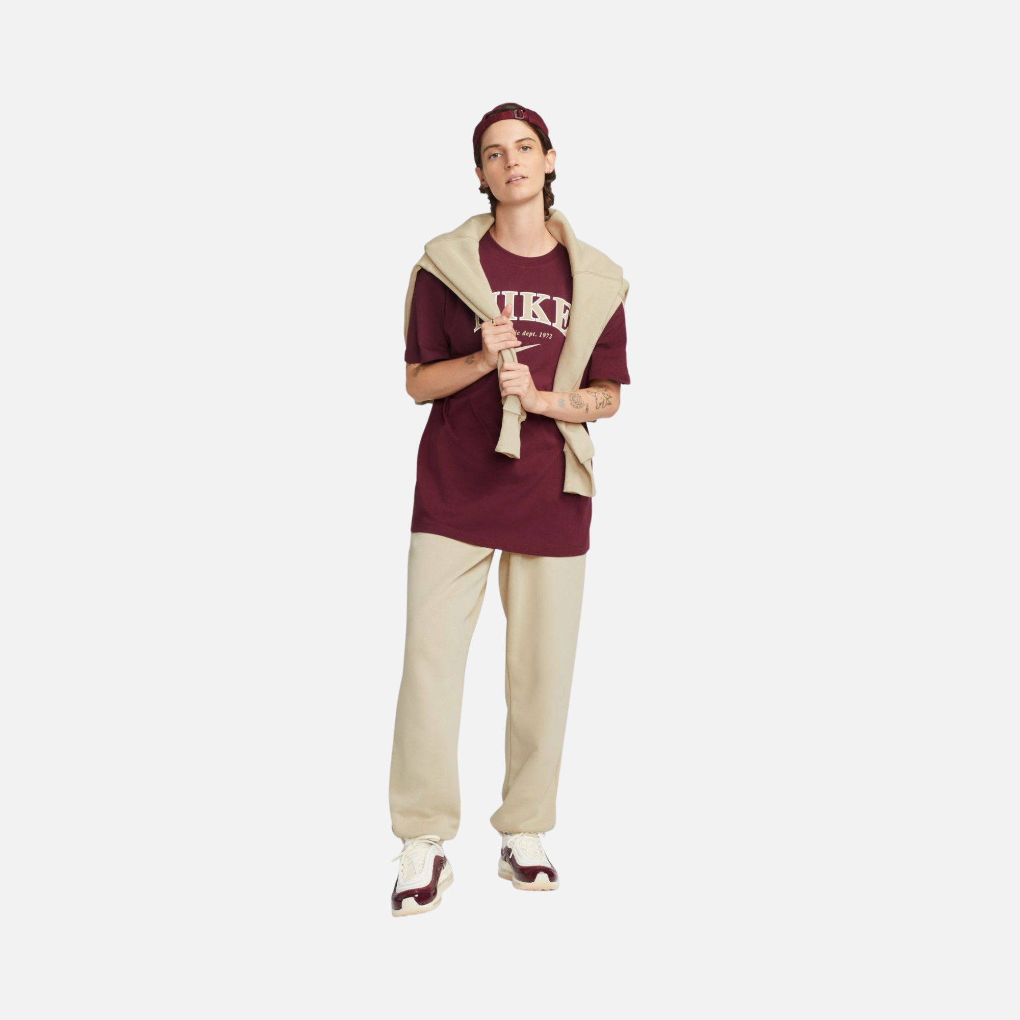 Nike Sportswear Phoenix Printed Boyfriend Short-Sleeve Kadın Tişört