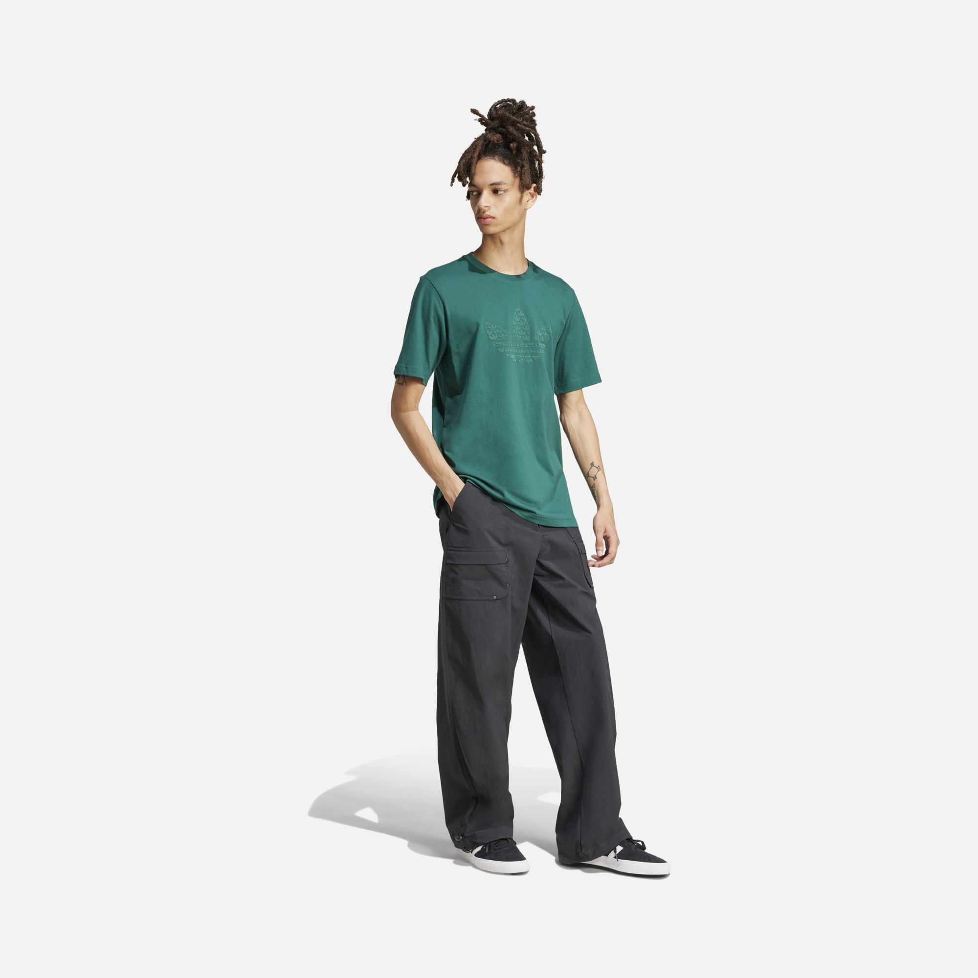 adidas Originals Q12 Monogram Toned Trefoils Graphics Short-Sleeve Erkek Tişört