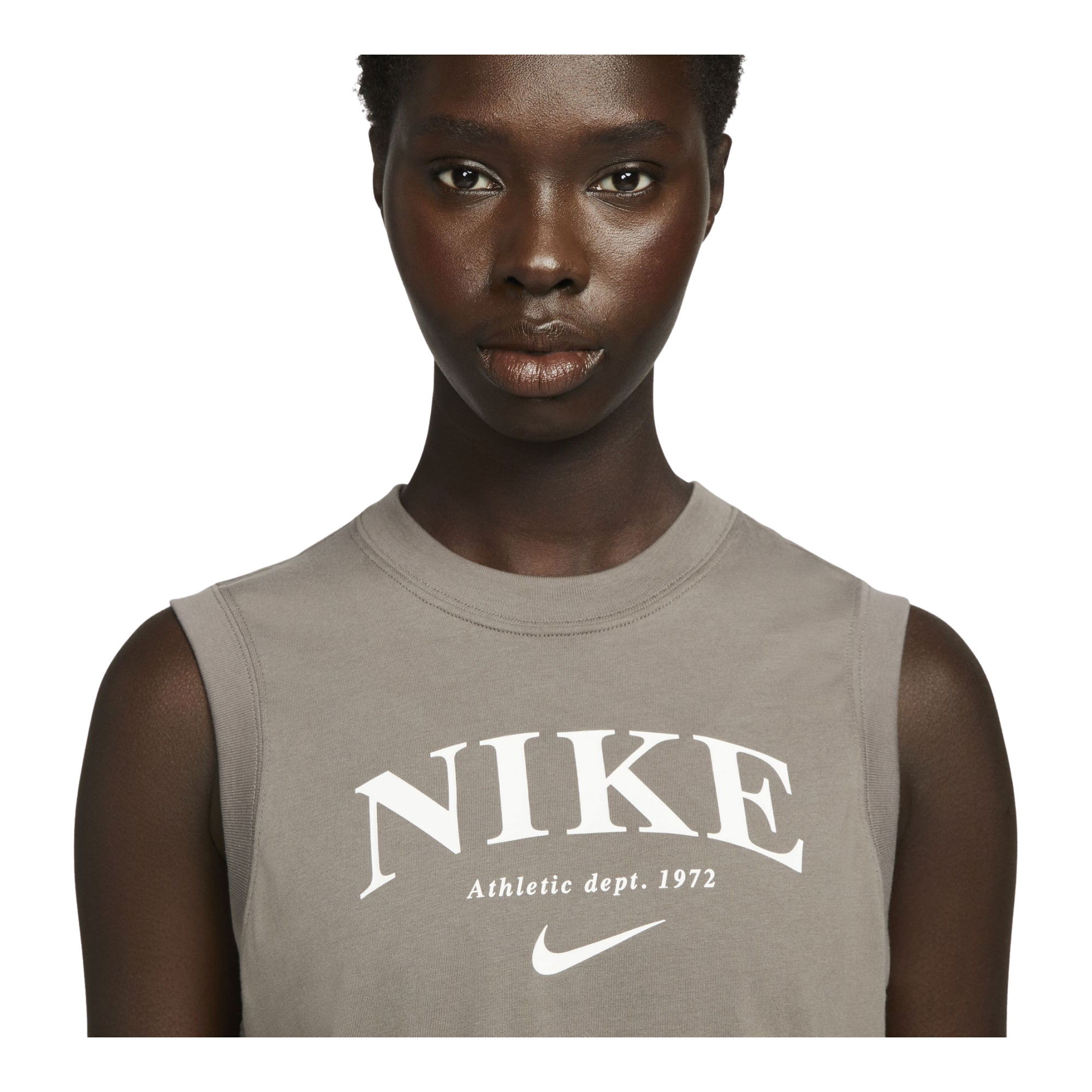 Nike Sportswear Graphic Crop Short-Sleeve Kadın Atlet
