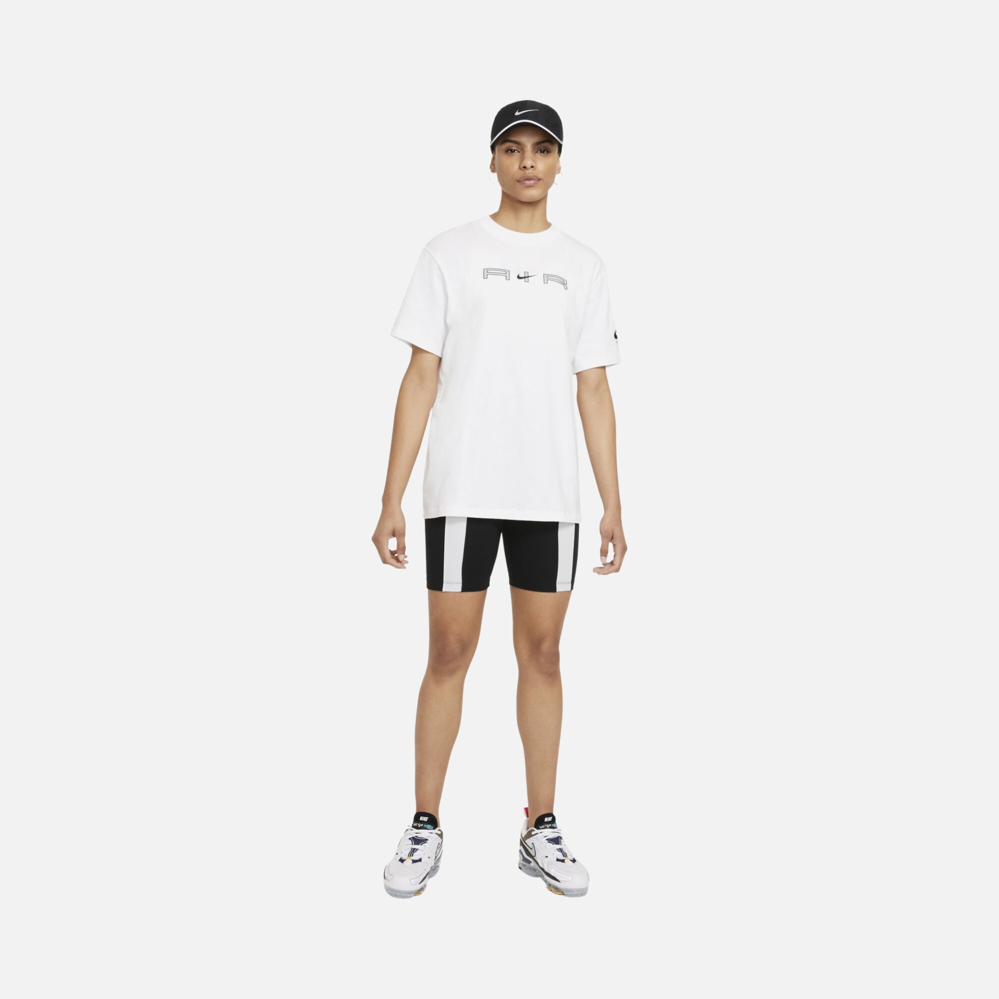 Nike Sportswear Air Boyfriend Short-Sleeve Kadın Tişört
