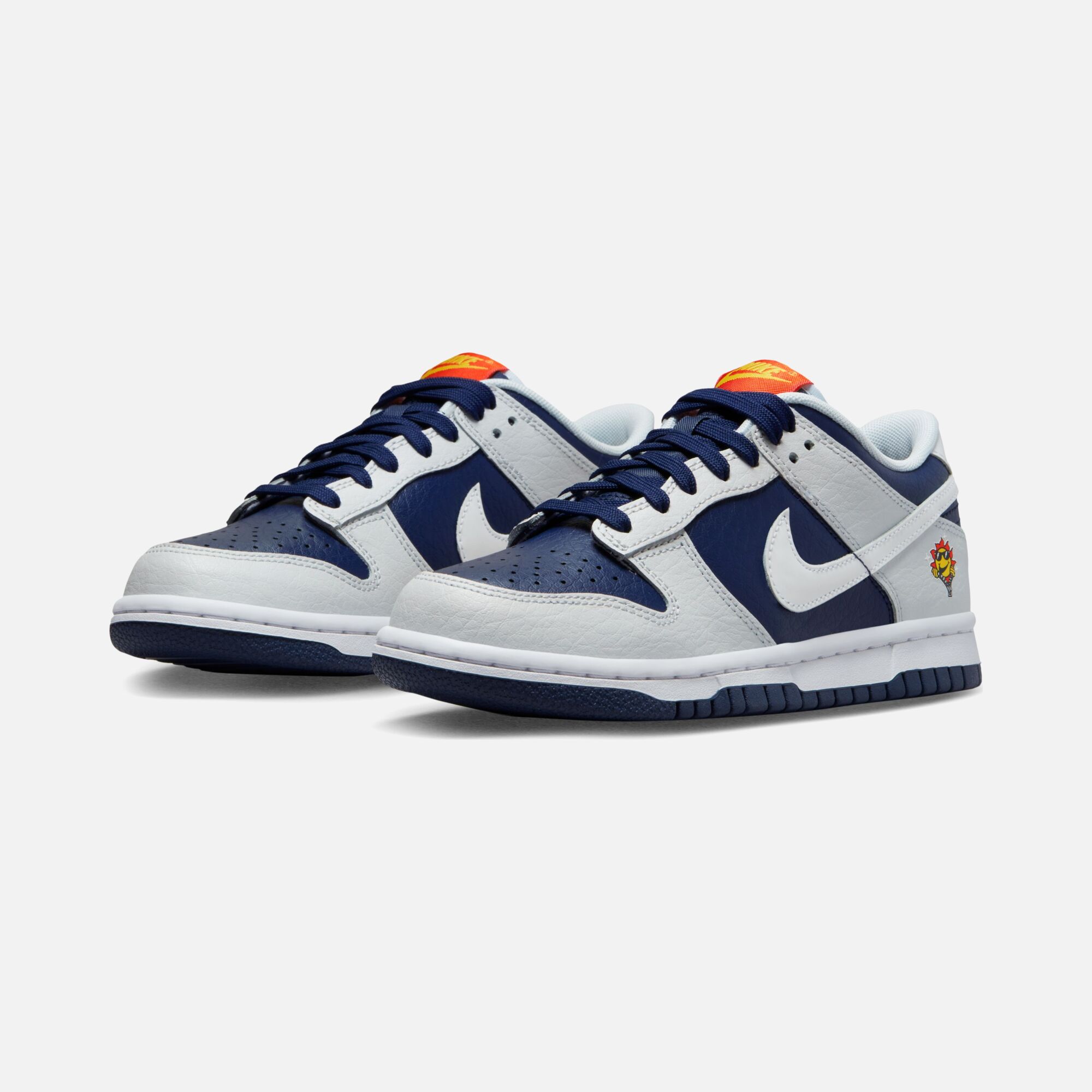 Nike Dunk Low ''Back Tab that Changes Color in UV Light'' (GS) Spor Ayakkabı