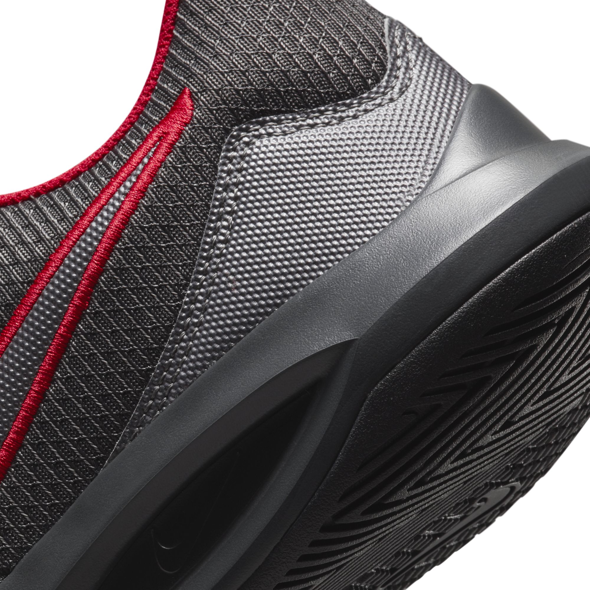 Nike Precision V Erkek Basketbol Ayakkabısı