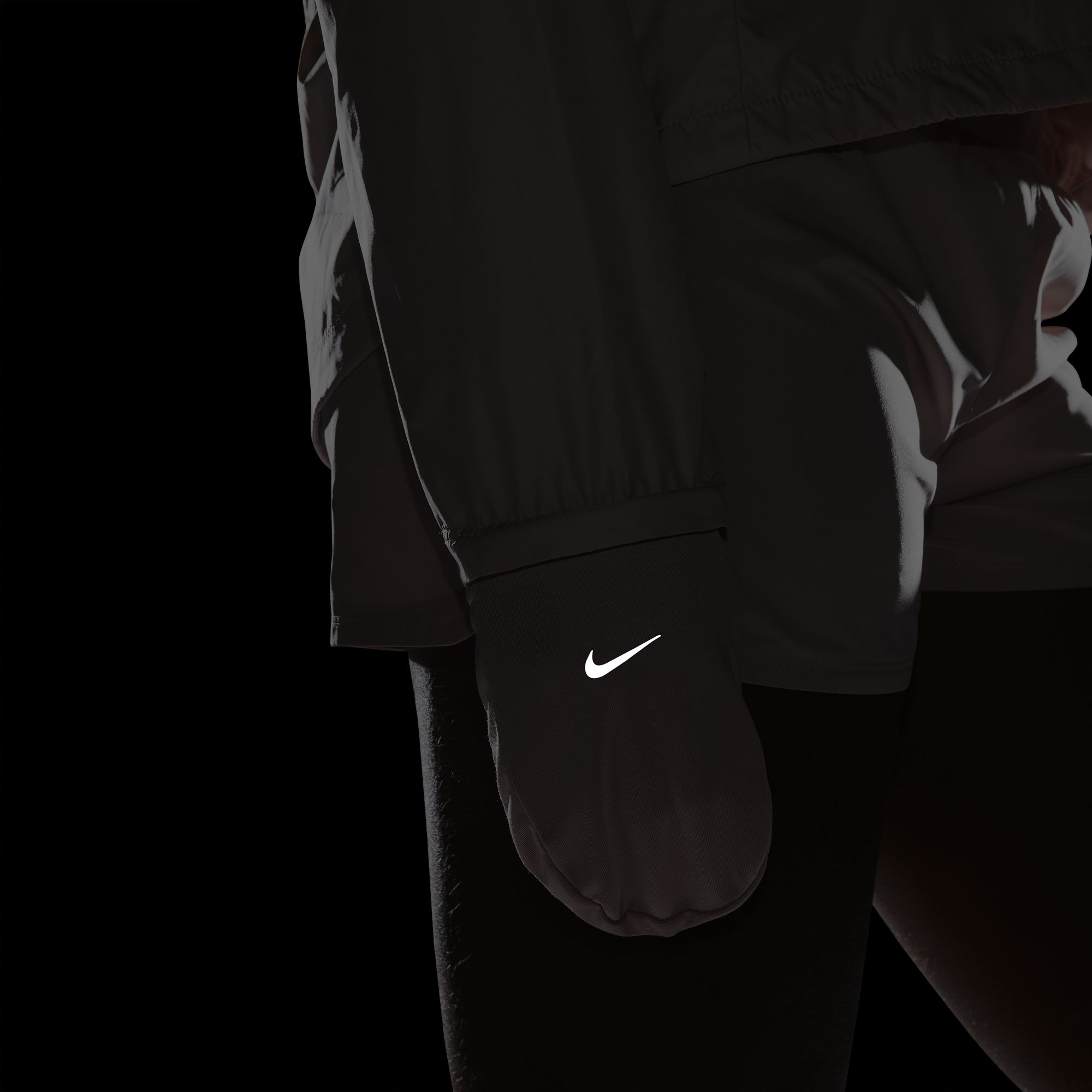 Nike Shield Running Full-Zip Hoodie Kadın Ceket