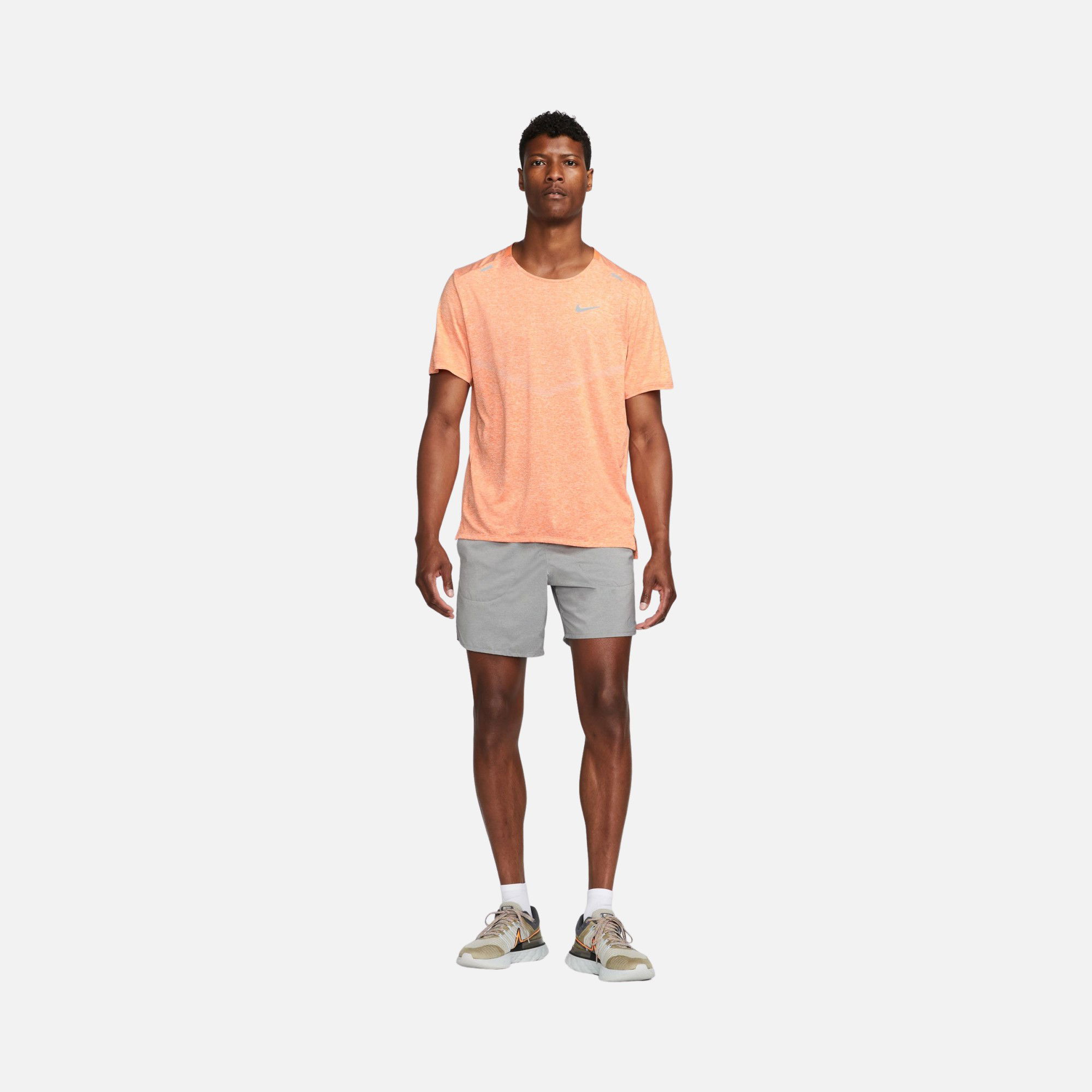 Nike Dri-Fit Rise 365 Short-Sleeve Running Top Erkek Tişört