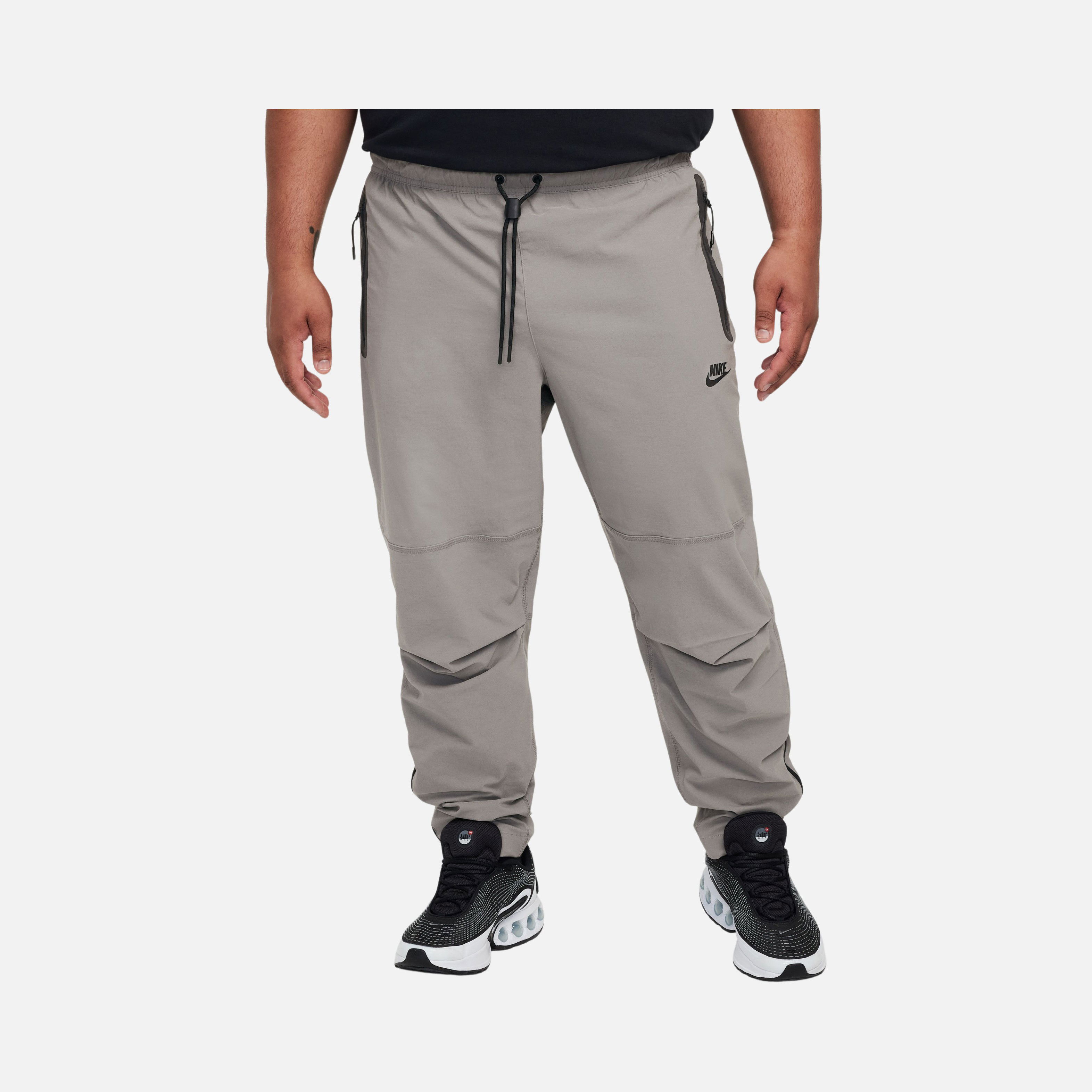 Nike Sportswear Tech Woven Erkek Eşofman Altı