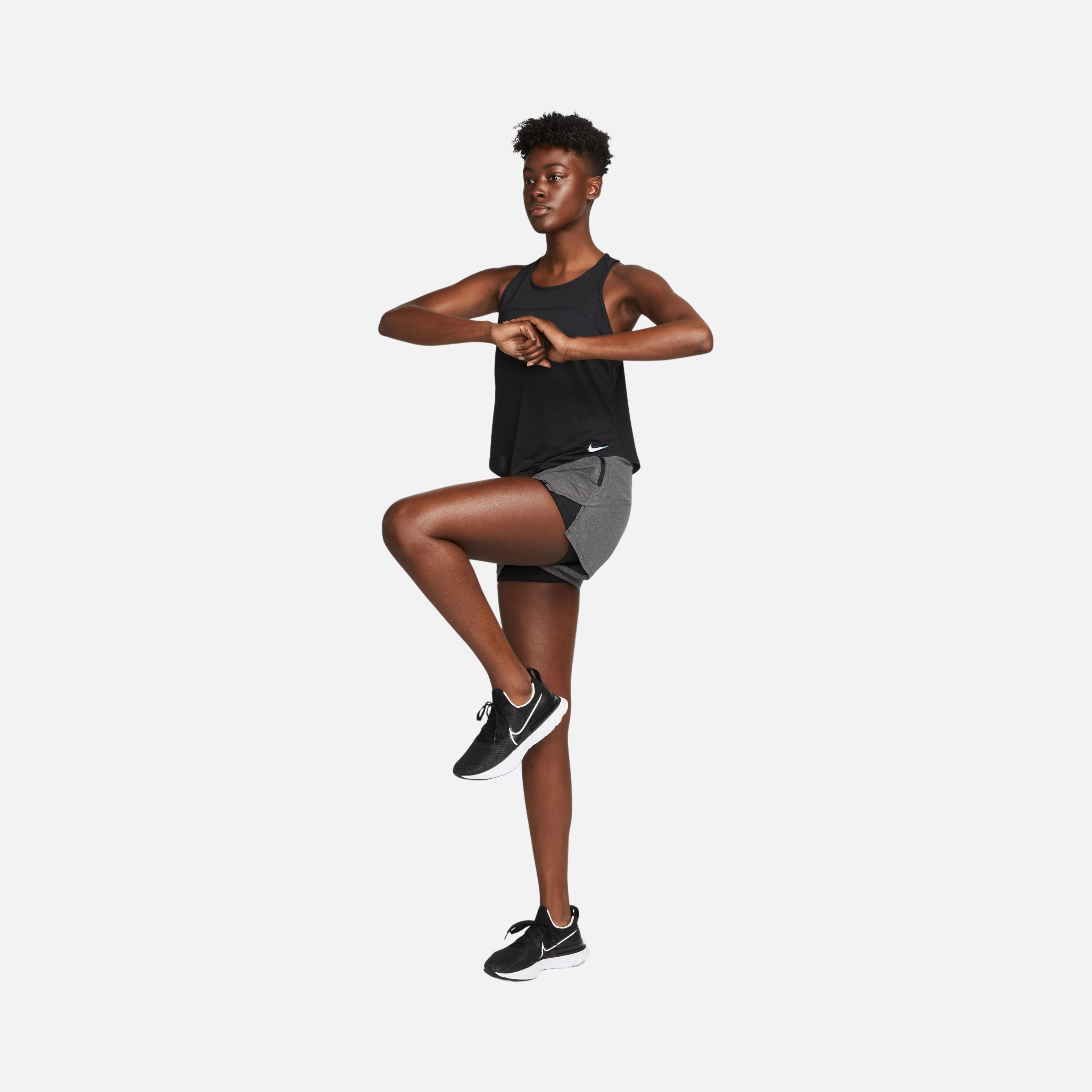 Nike Division 8cm Running Kadın Şort