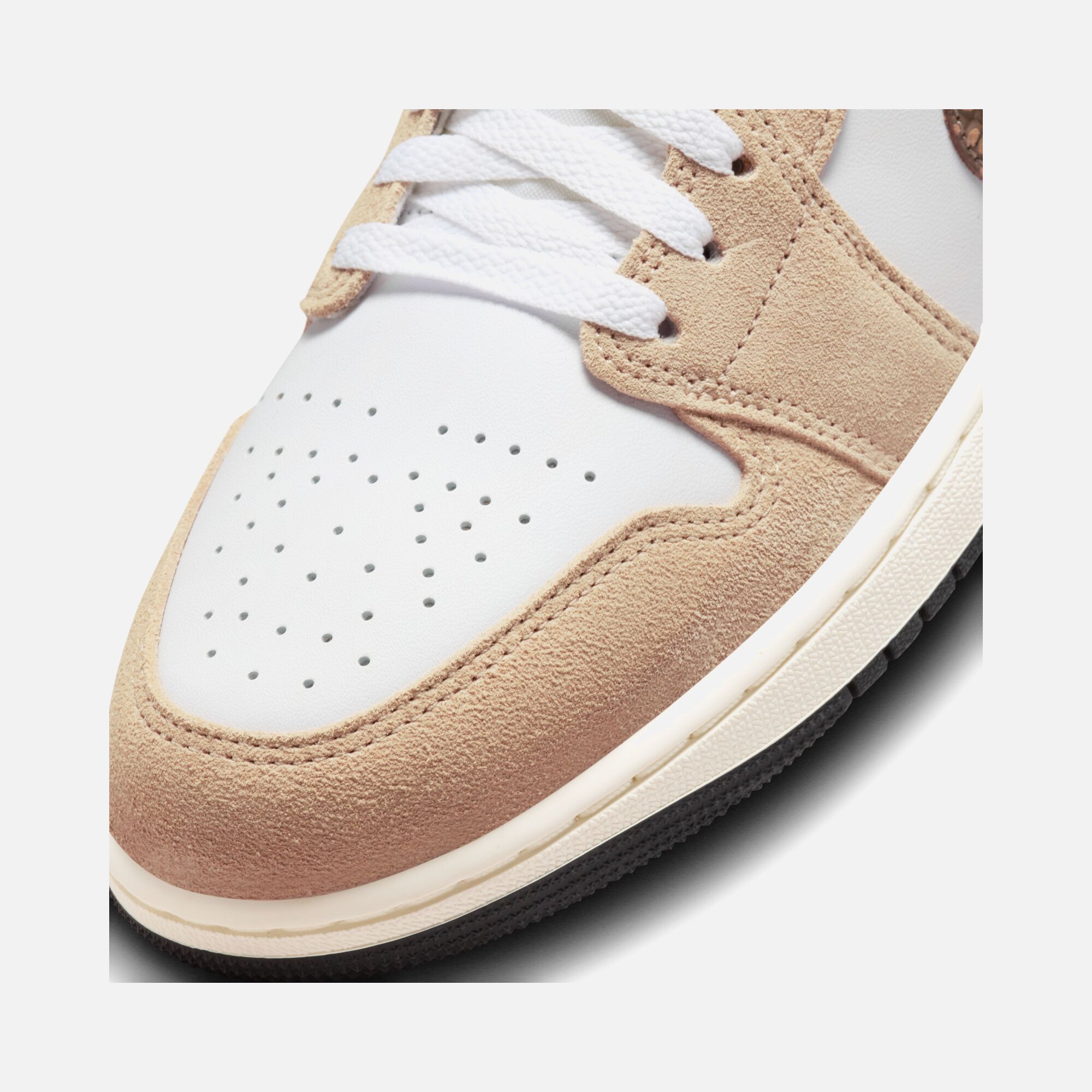 Air Jordan 1 Low SE ''Elephant Printed Swoosh and Gold Jumpman'' Erkek Spor Ayakkabı
