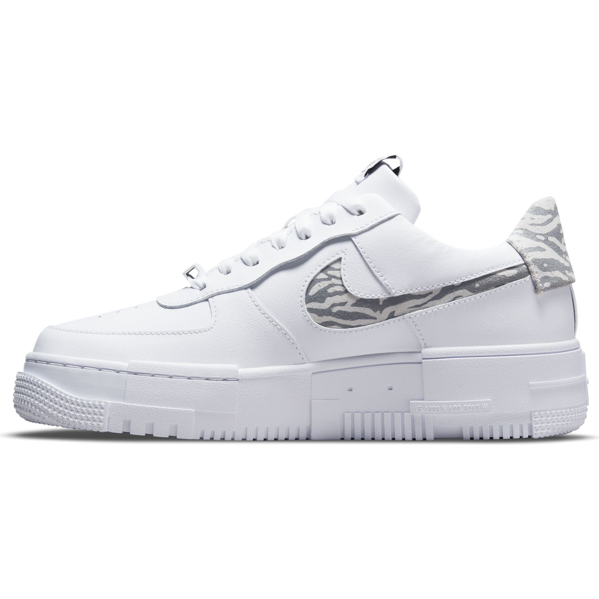 Nike Air Force 1 Pixel SE ''Animal Print'' Kadın Spor Ayakkabı