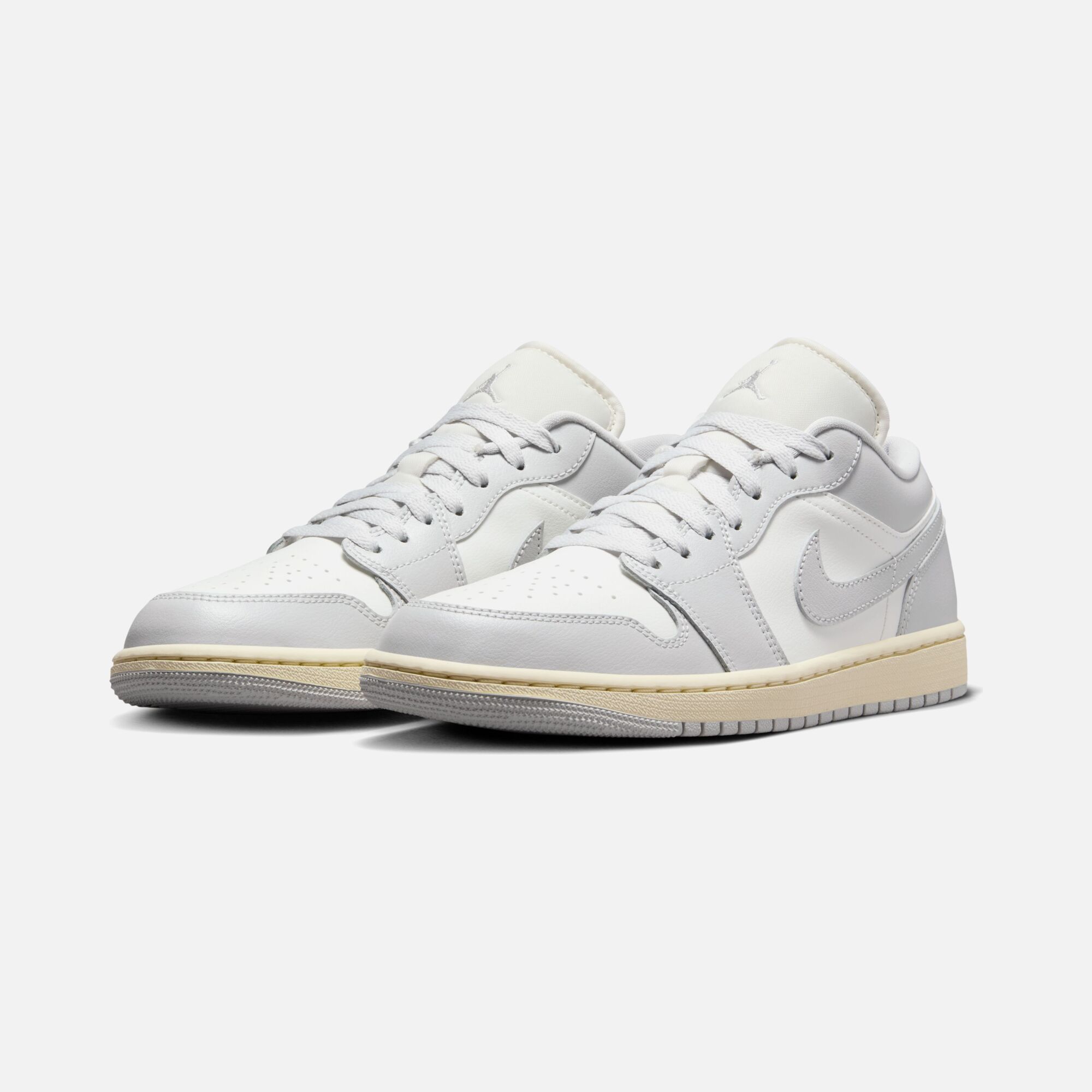 Nike Air Jordan 1 Low Kadın Spor Ayakkabı