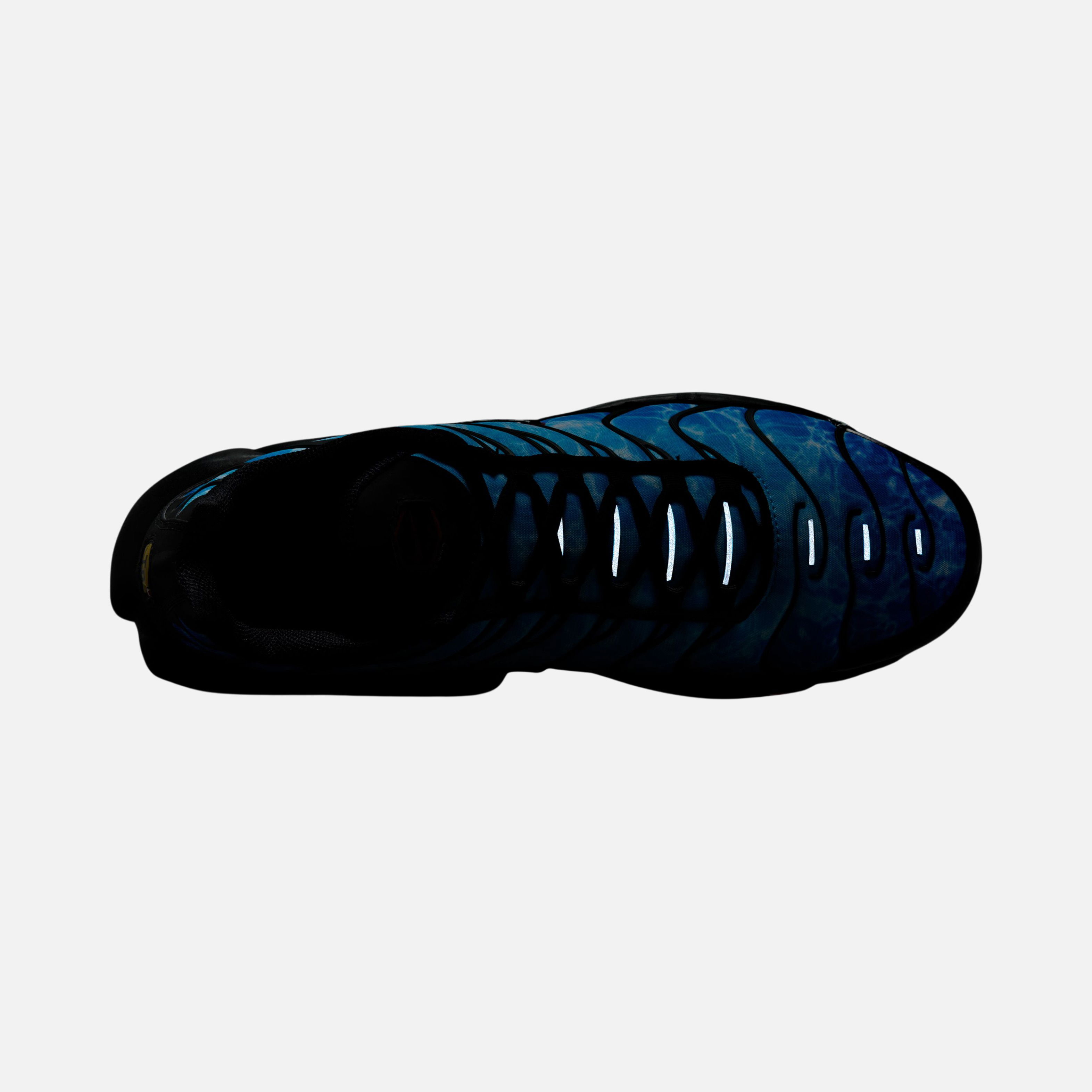 Nike Air Max Plus ''Shark Attack'' Erkek Spor Ayakkabı