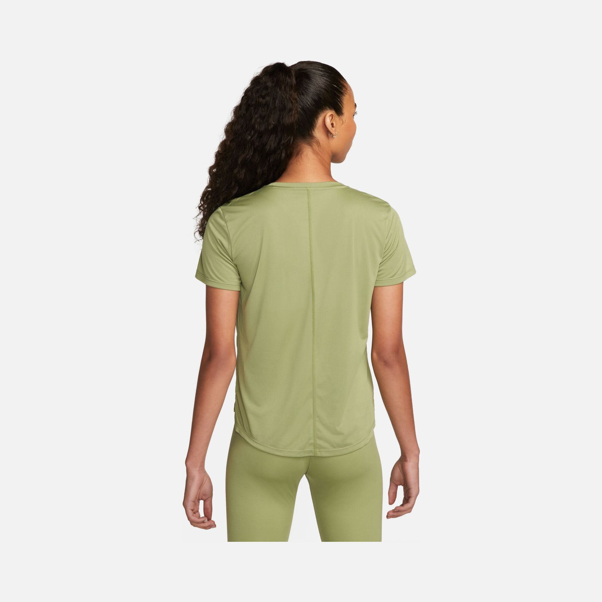 Nike Dri-Fit One Standard-Fit Short Sleeve Kadın Tişört