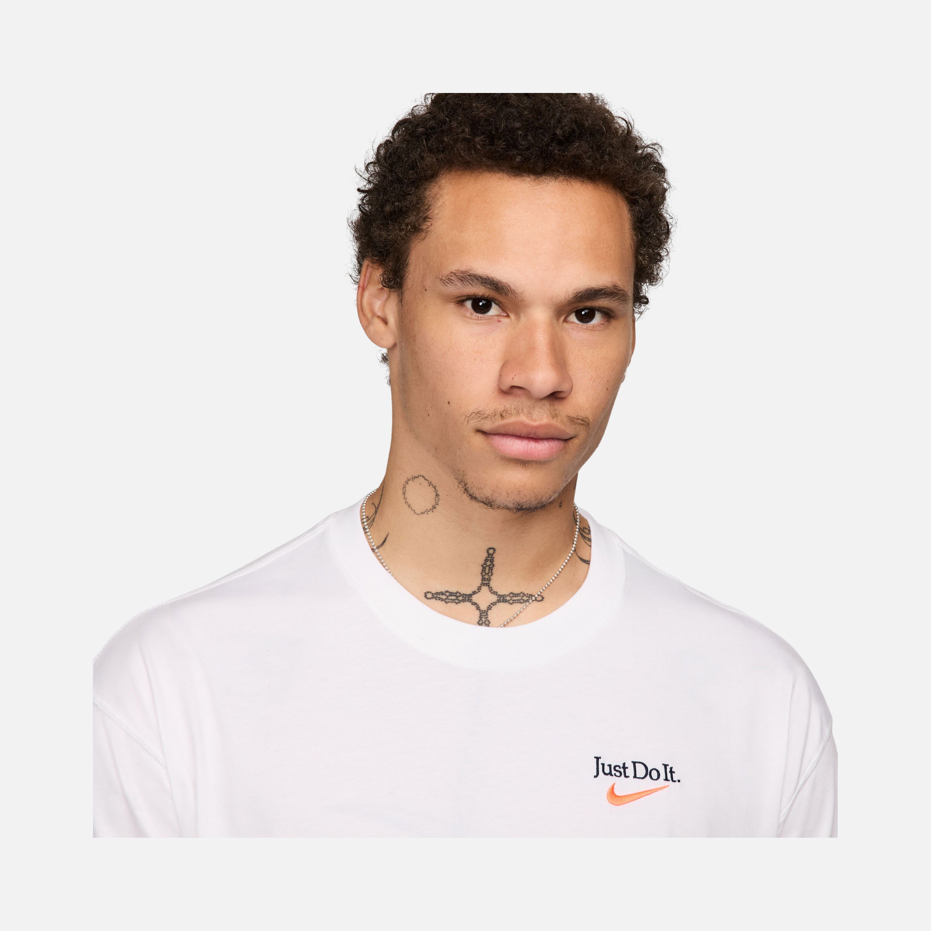 Nike M90 ''Dream You Can Fly'' Graphic Basketball Short-Sleeve Erkek Tişört
