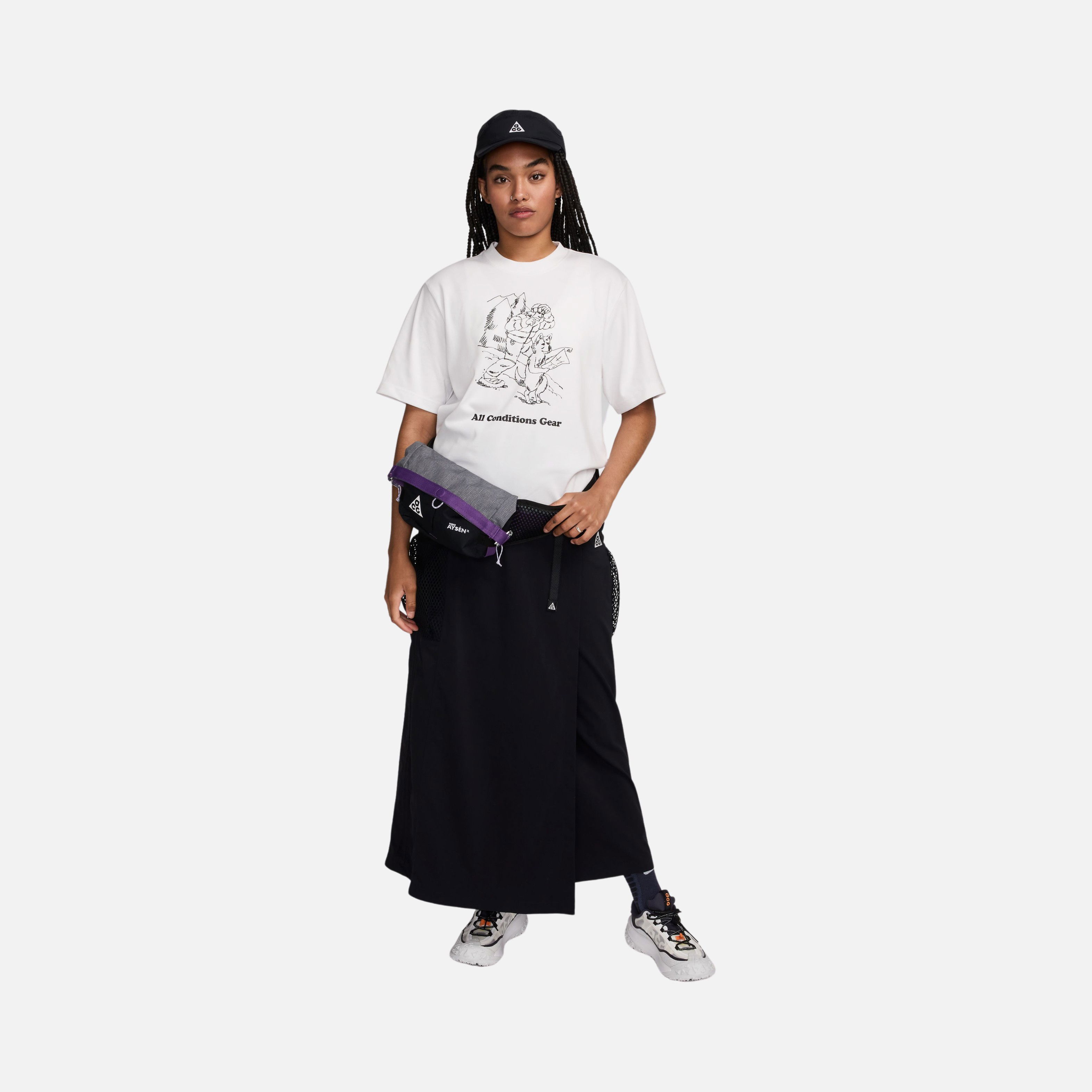 Nike Sportswear ACG Loose Graphic Short-Sleeve Kadın Tişört