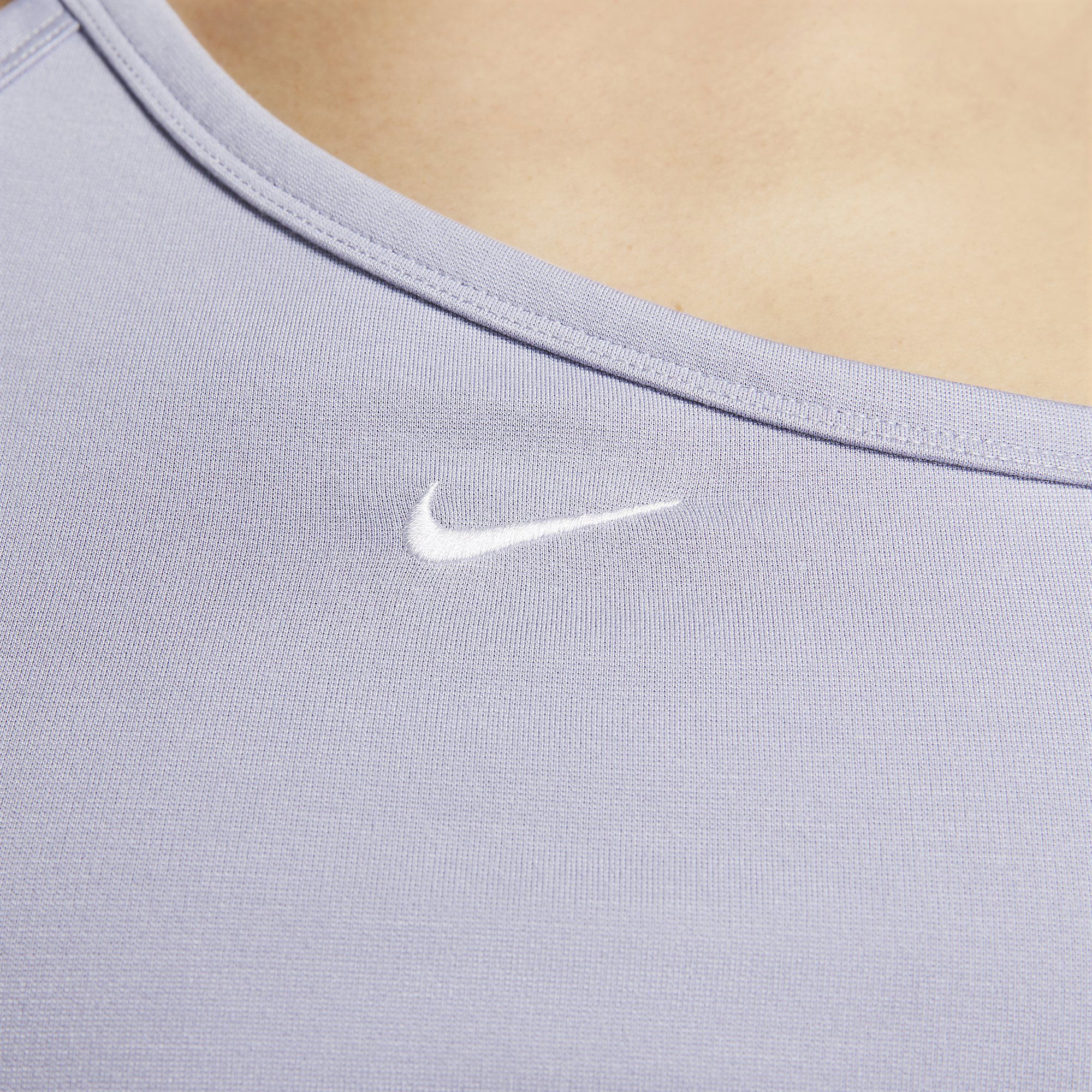 Nike Sportswear Everyday Modern Asymmetrical Crop Kadın Atlet
