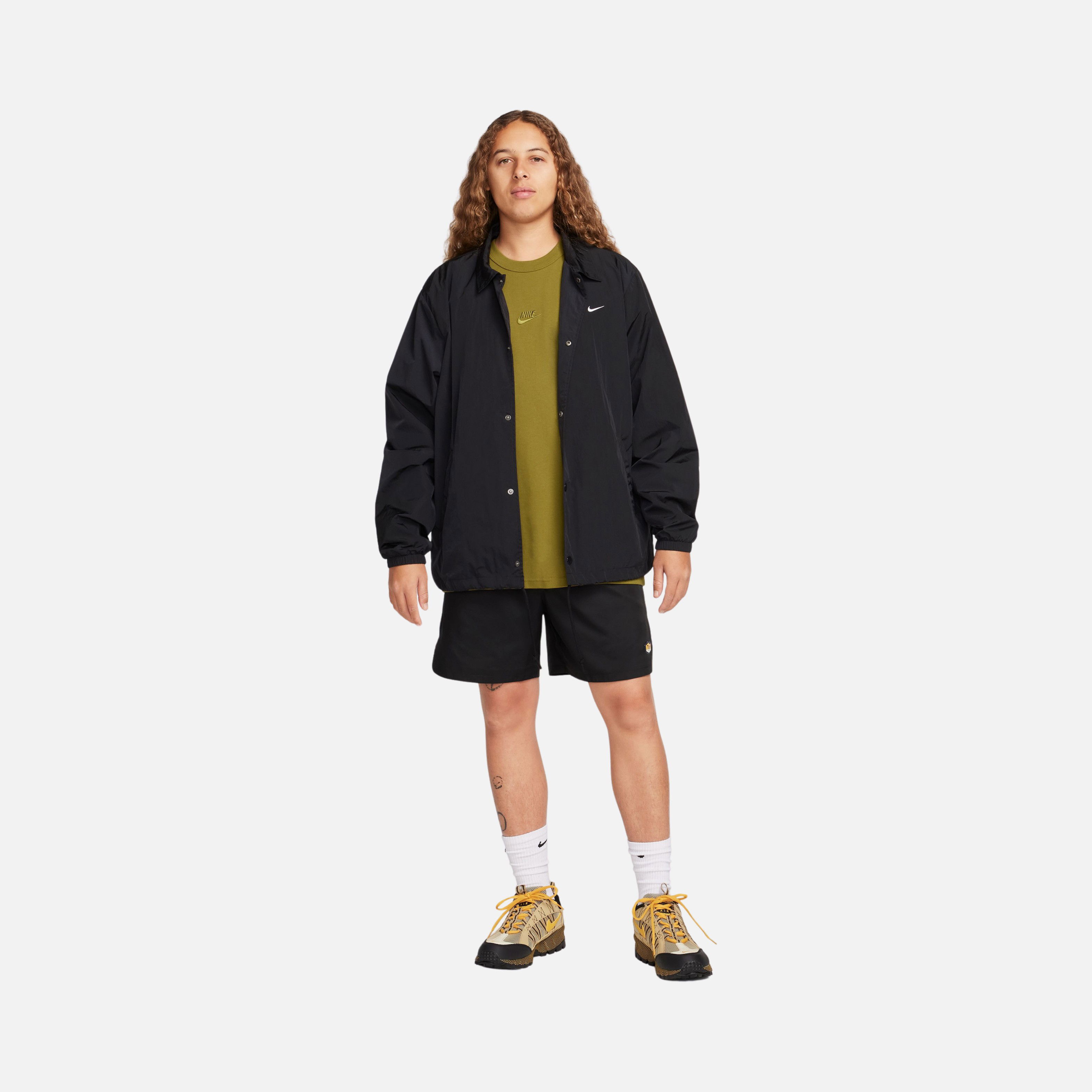 Nike Sportswear Premium Essentials Short-Sleeve Erkek Tişört