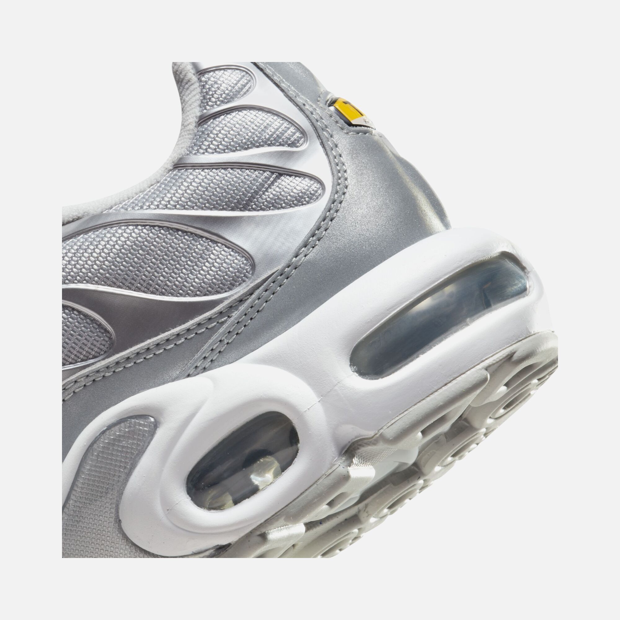 Nike Air Max Plus Cupd ''Metallic Upper'' Erkek Spor Ayakkabı