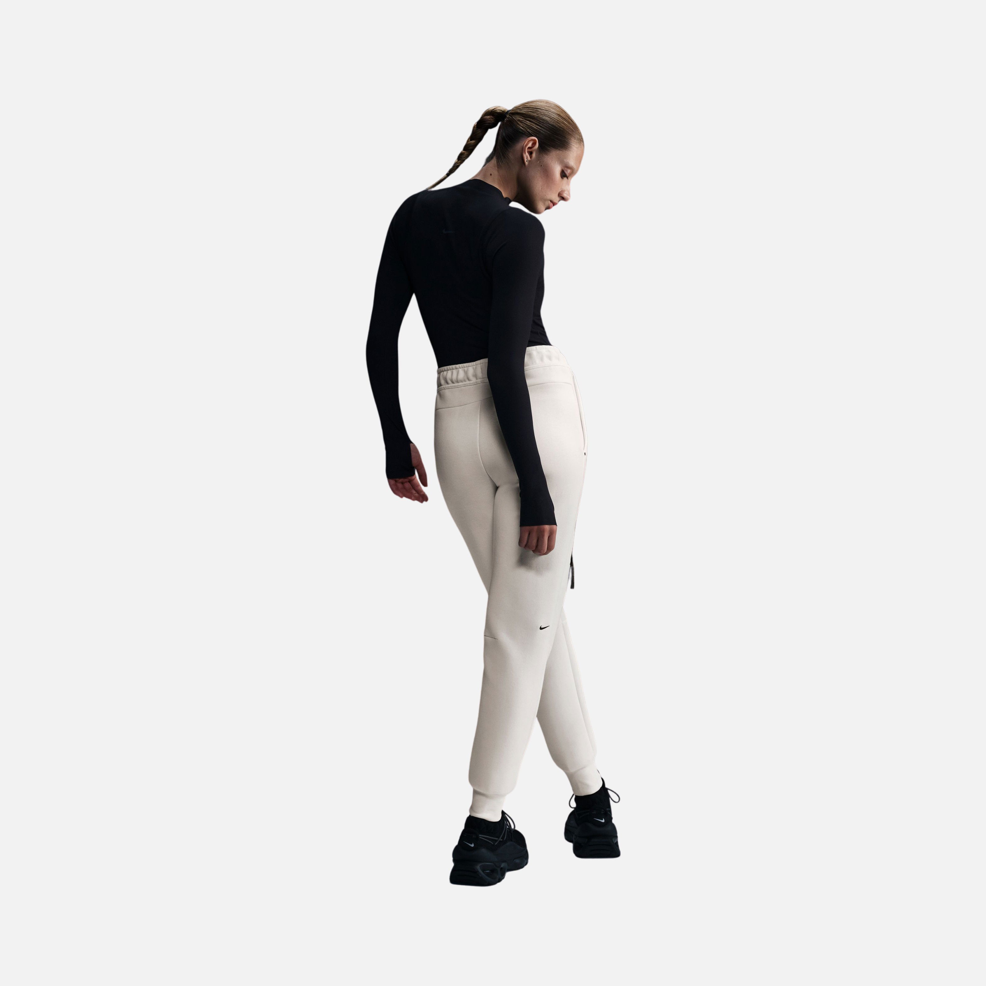 Nike Sportswear Tech Fleece Mid-Rise SS25 Kadın Eşofman Altı