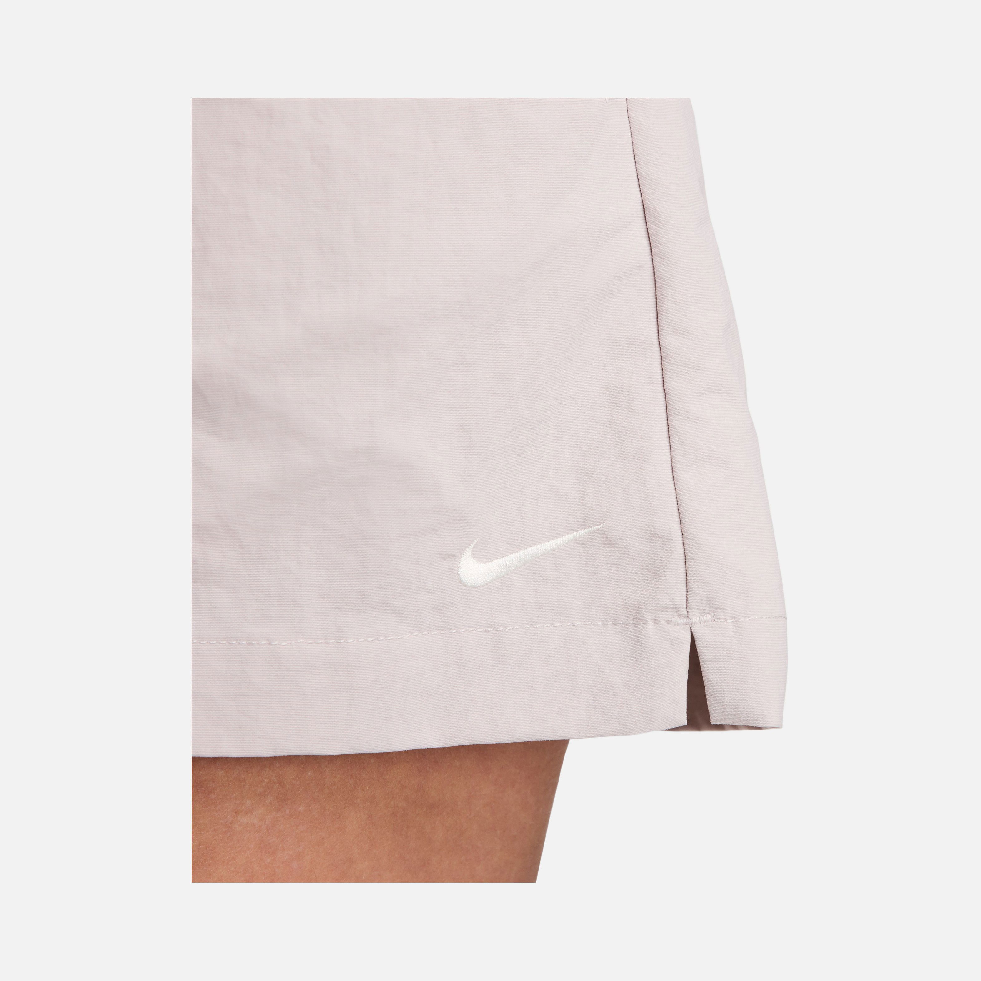 Nike Sportswear Everything Woven Fabrics Mid-Rise 5'' Kadın Şort
