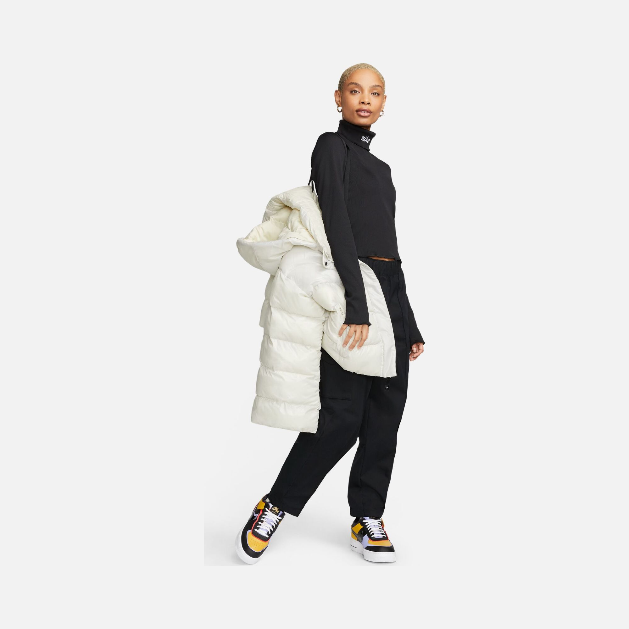Nike Sportswear Therma-Fit City Series Synthetic Fill Full-Zip Hoodie Kadın Mont