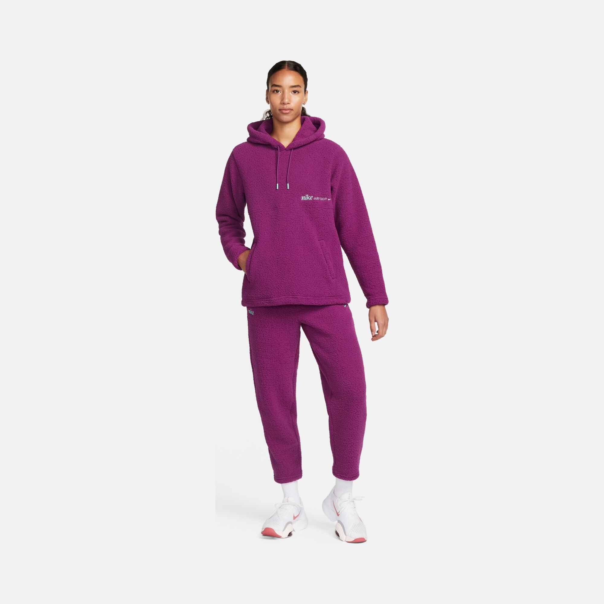Nike Therma-Fit Cozy Fleece ''Just Do It'' Training Hoodie Kadın Sweatshirt