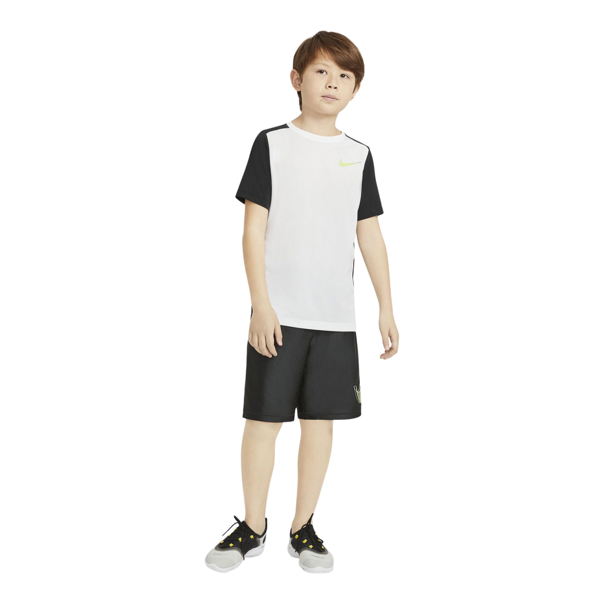 Nike Dri-Fit Graphic (Boys') Çocuk Şort