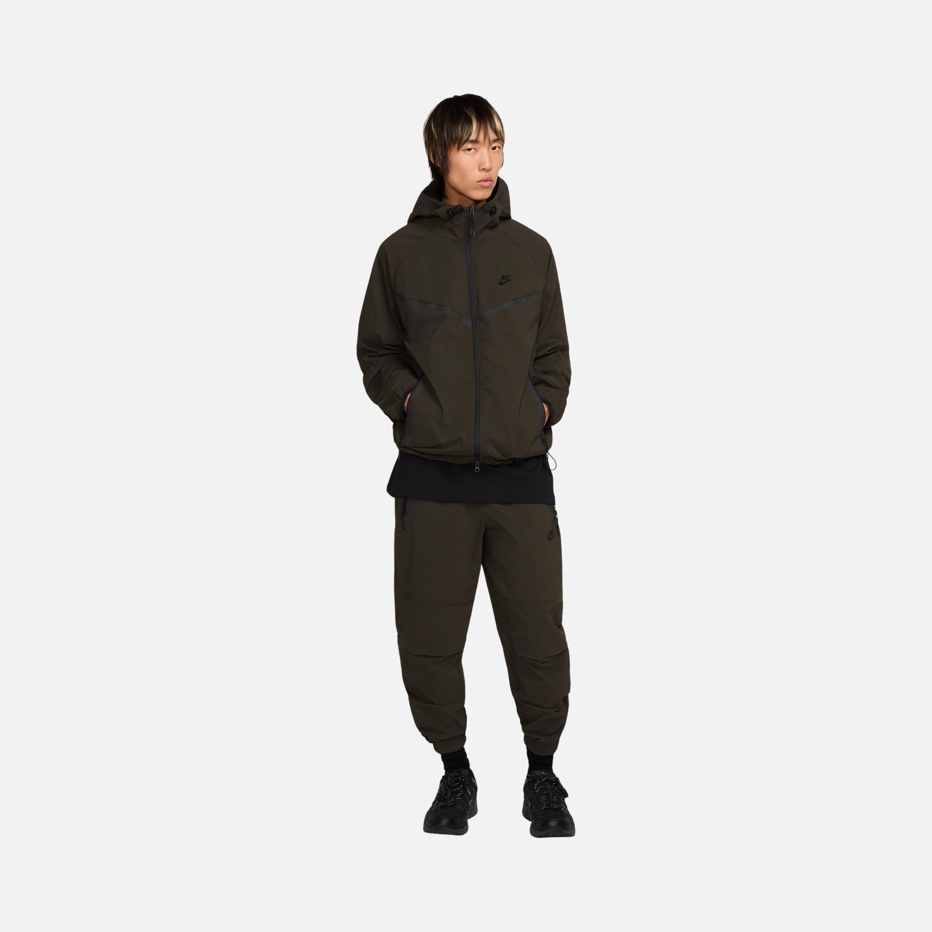 Nike Tech Woven Windrunner Full-Zip Hooded Erkek Ceket