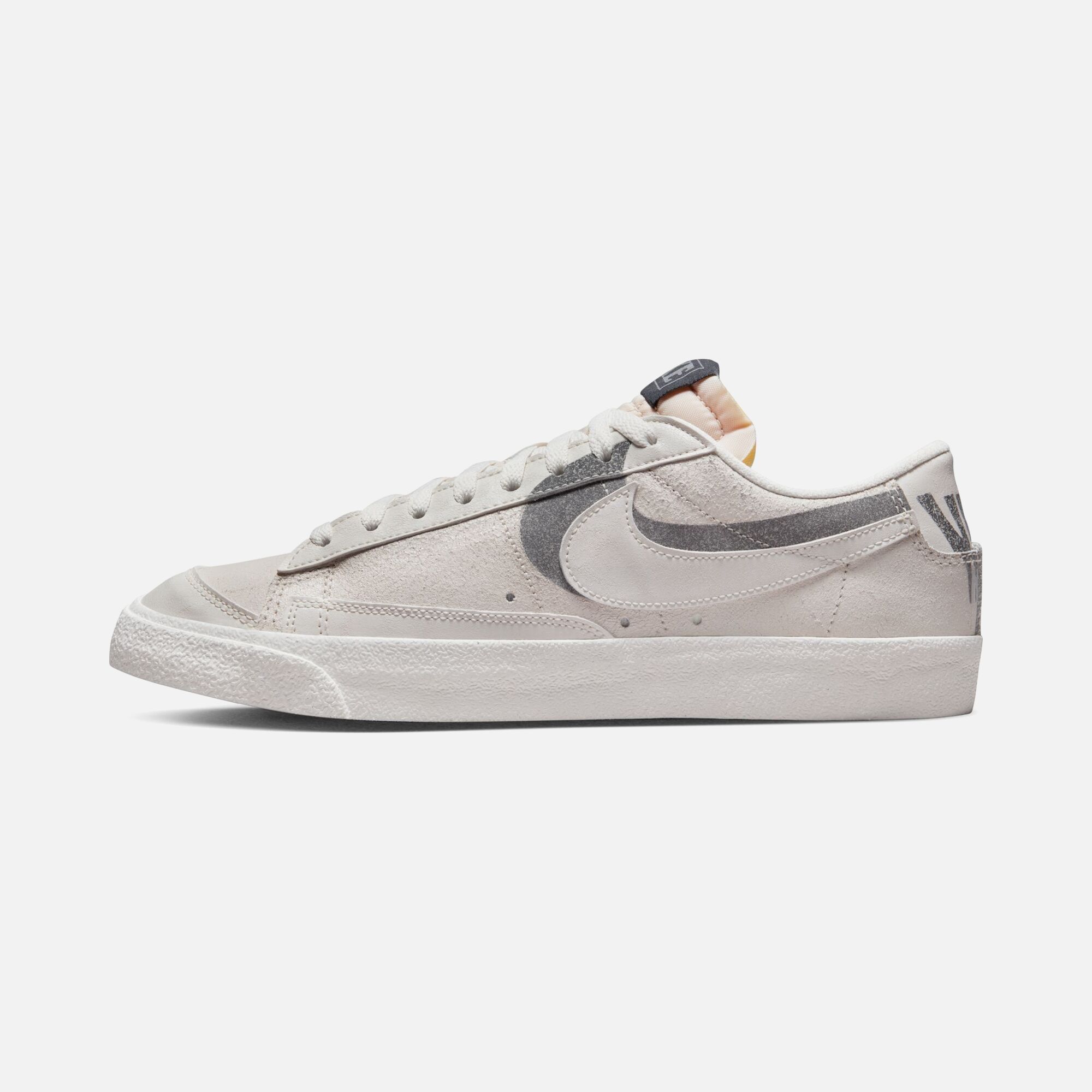 Nike Blazer Low '77 Premium Erkek Spor Ayakkabı
