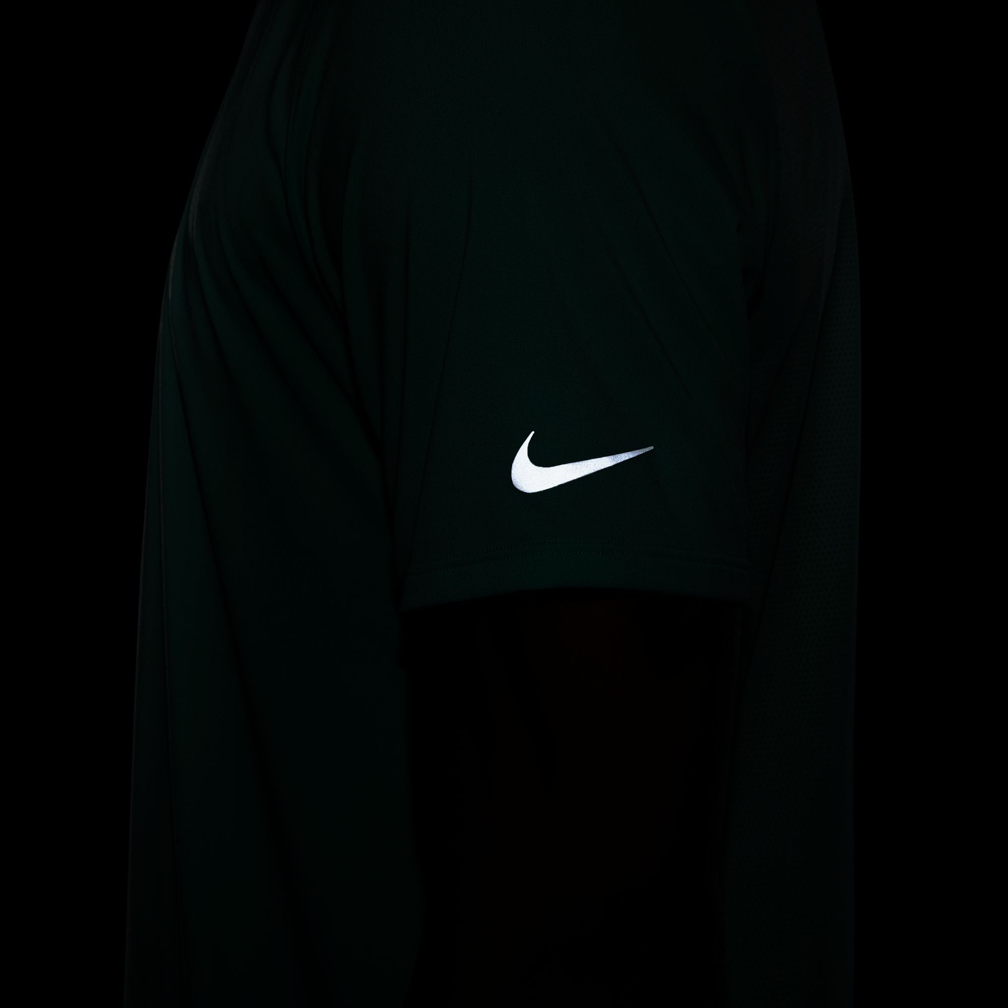 Nike Dri-Fit Run Division Rise 365 Flash Running Short-Sleeve Erkek Tişört