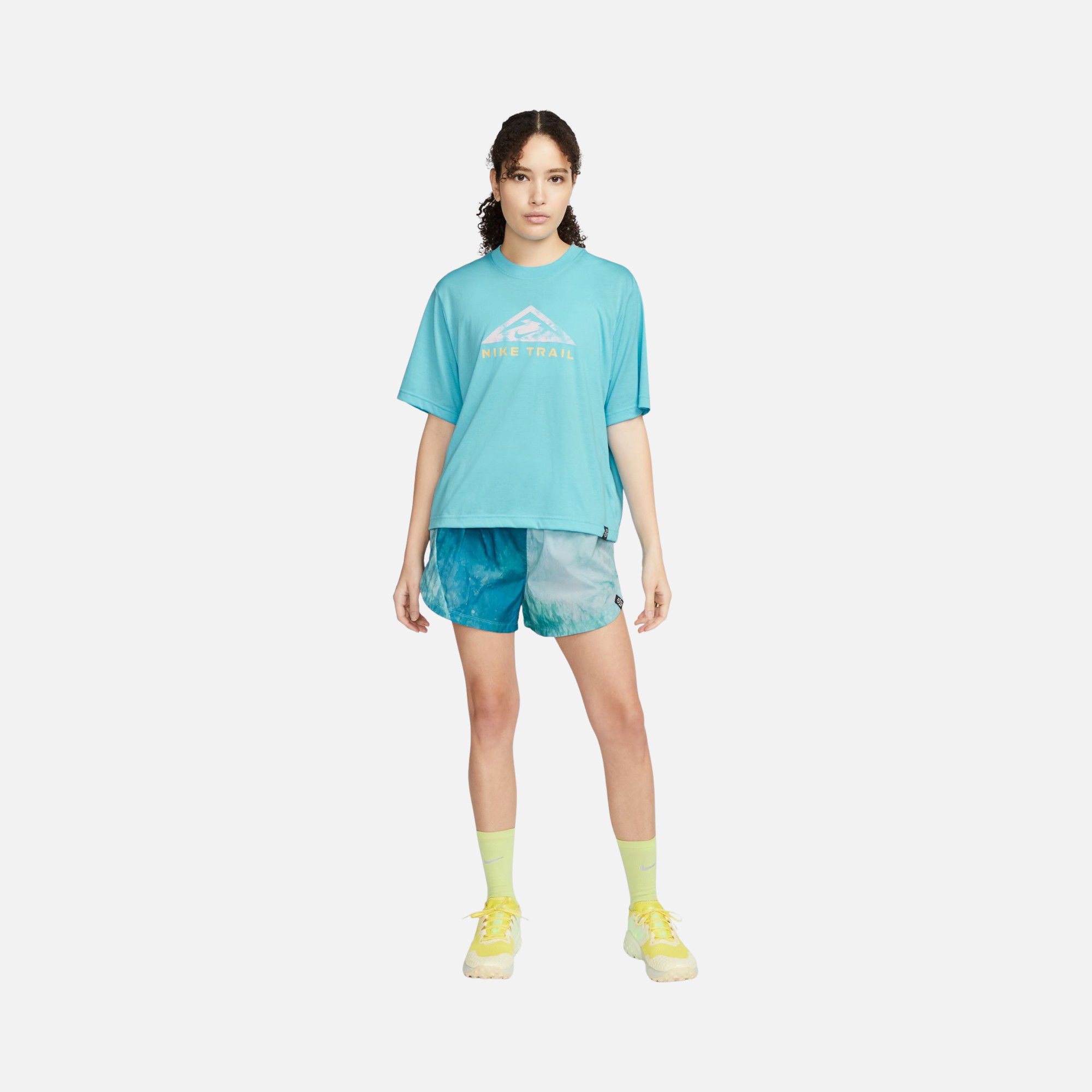 Nike Dri-Fit Repel Mid-Rise 3" Brief-Lined Trail Running Kadın Şort
