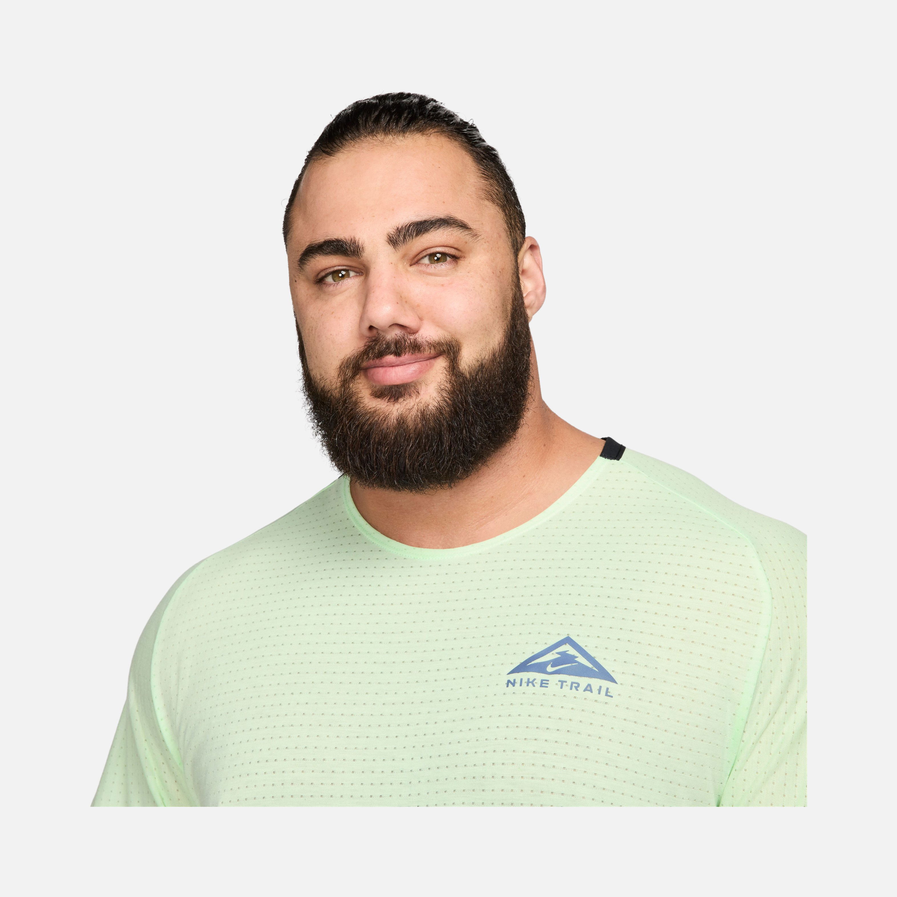 Nike Dri-Fit Trail Solar Chase Running Short-Sleeve Erkek Tişört