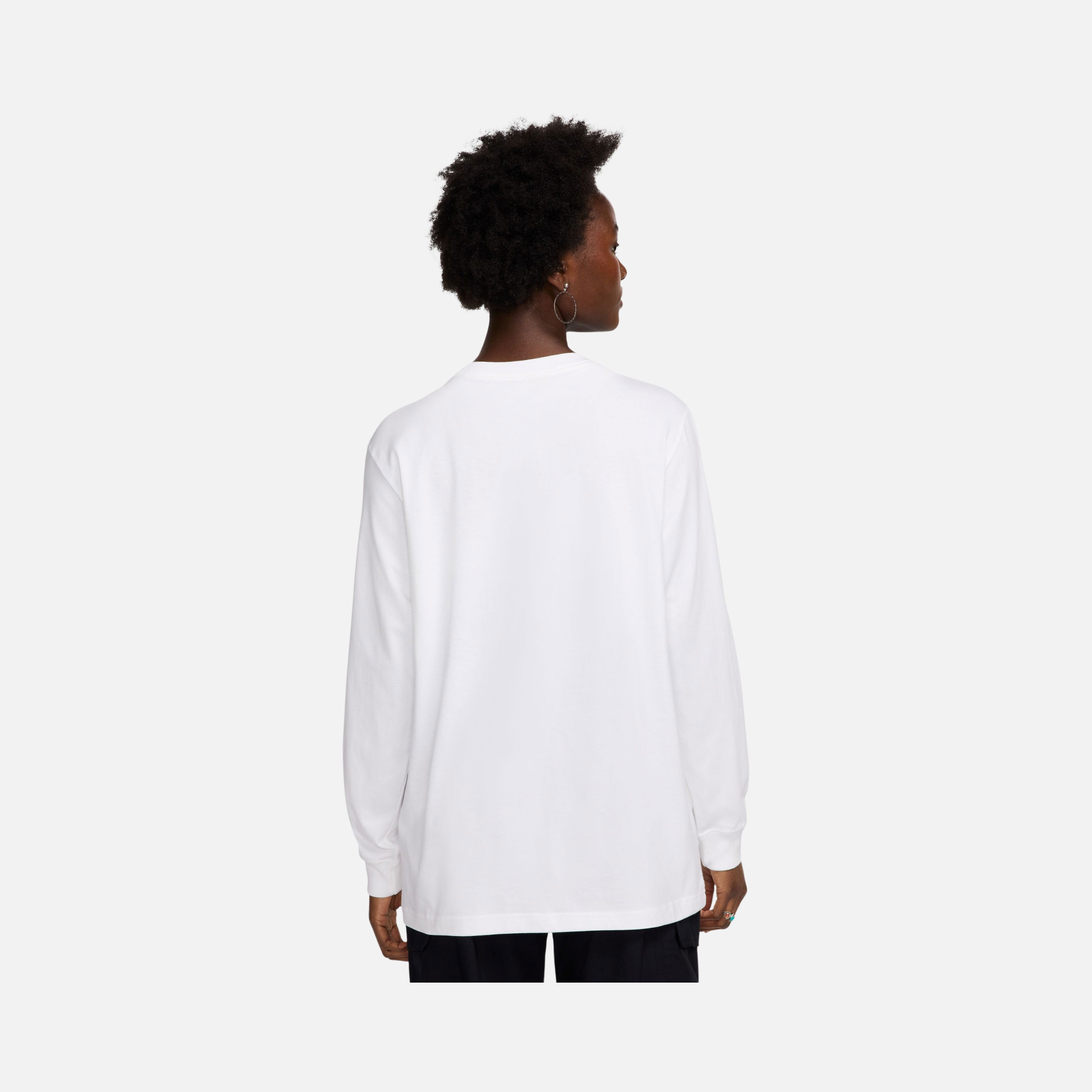 Nike Sportswear Essentials ''Air Max Wav Grahics'' Long-Sleeve Kadın Tişört